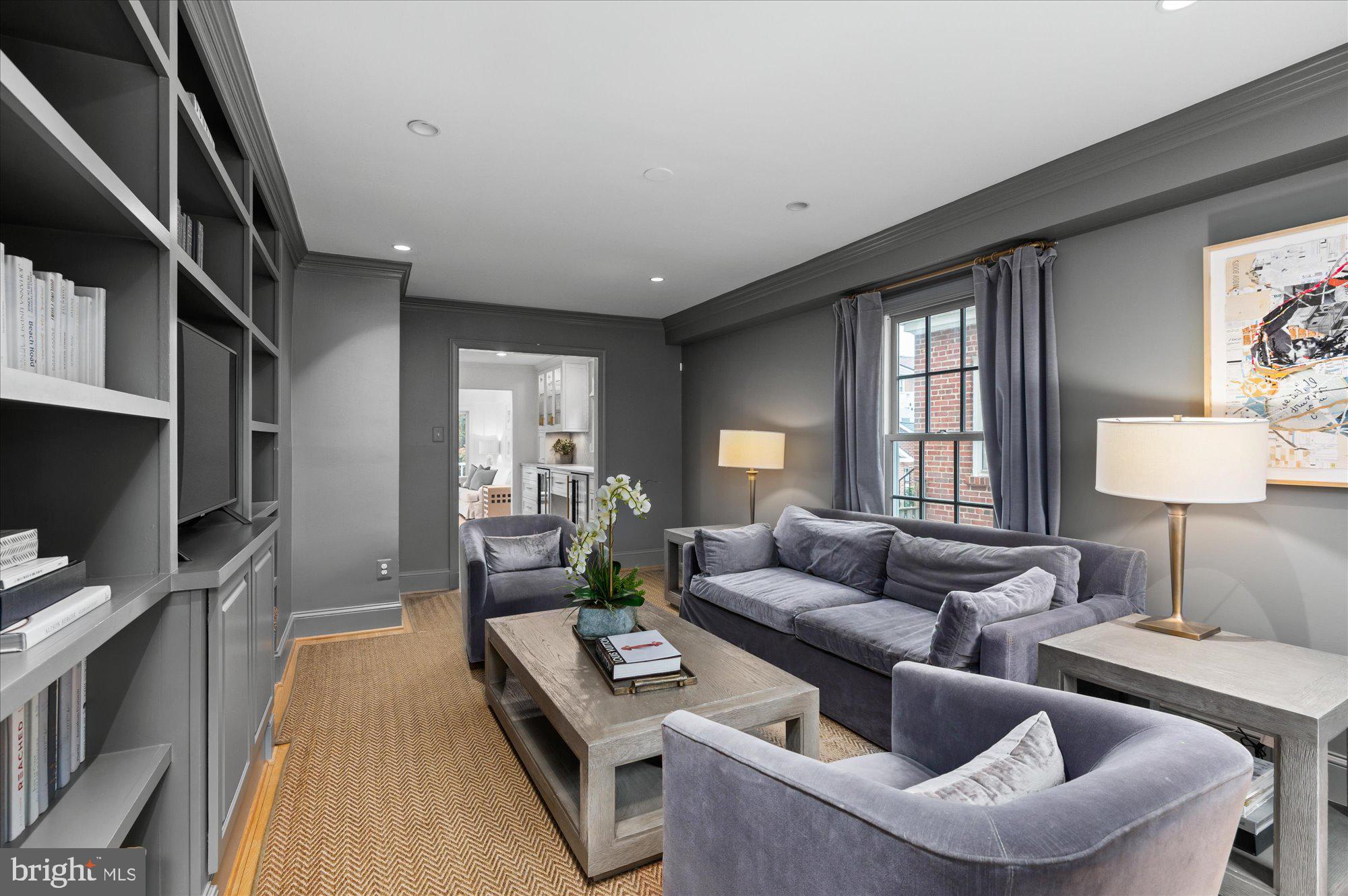 ROSEMONT - Residential