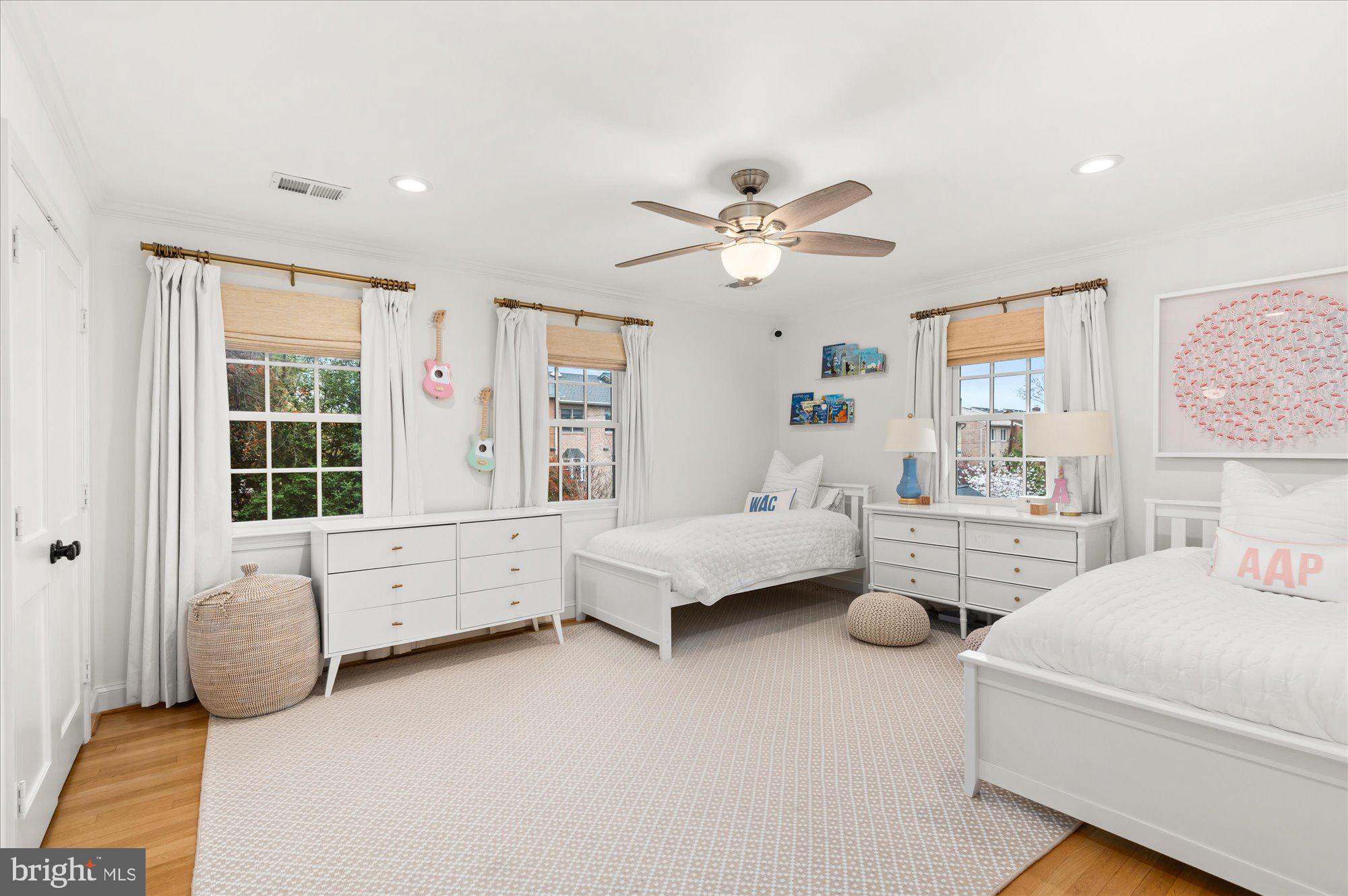 ROSEMONT - Residential