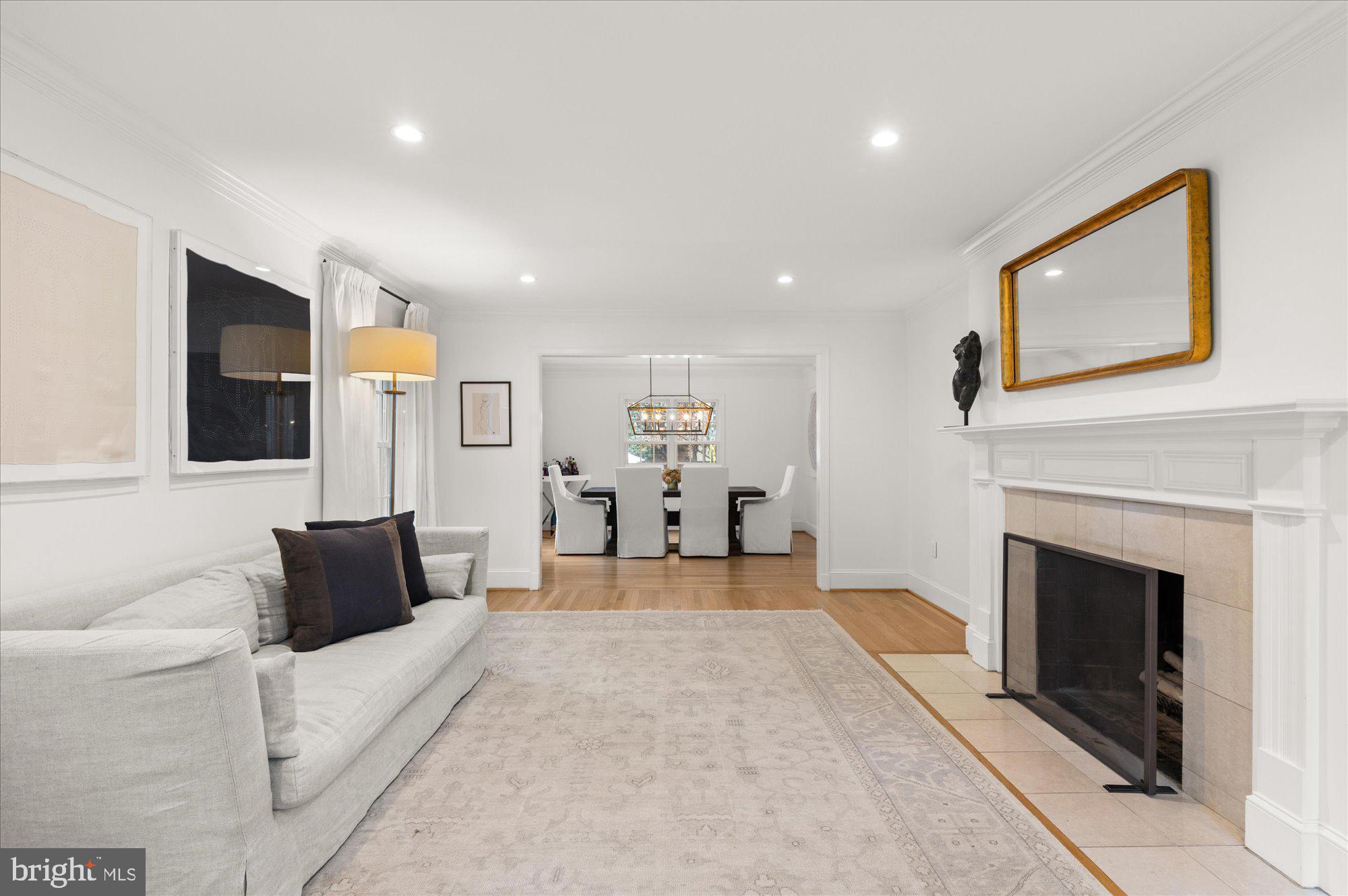 ROSEMONT - Residential