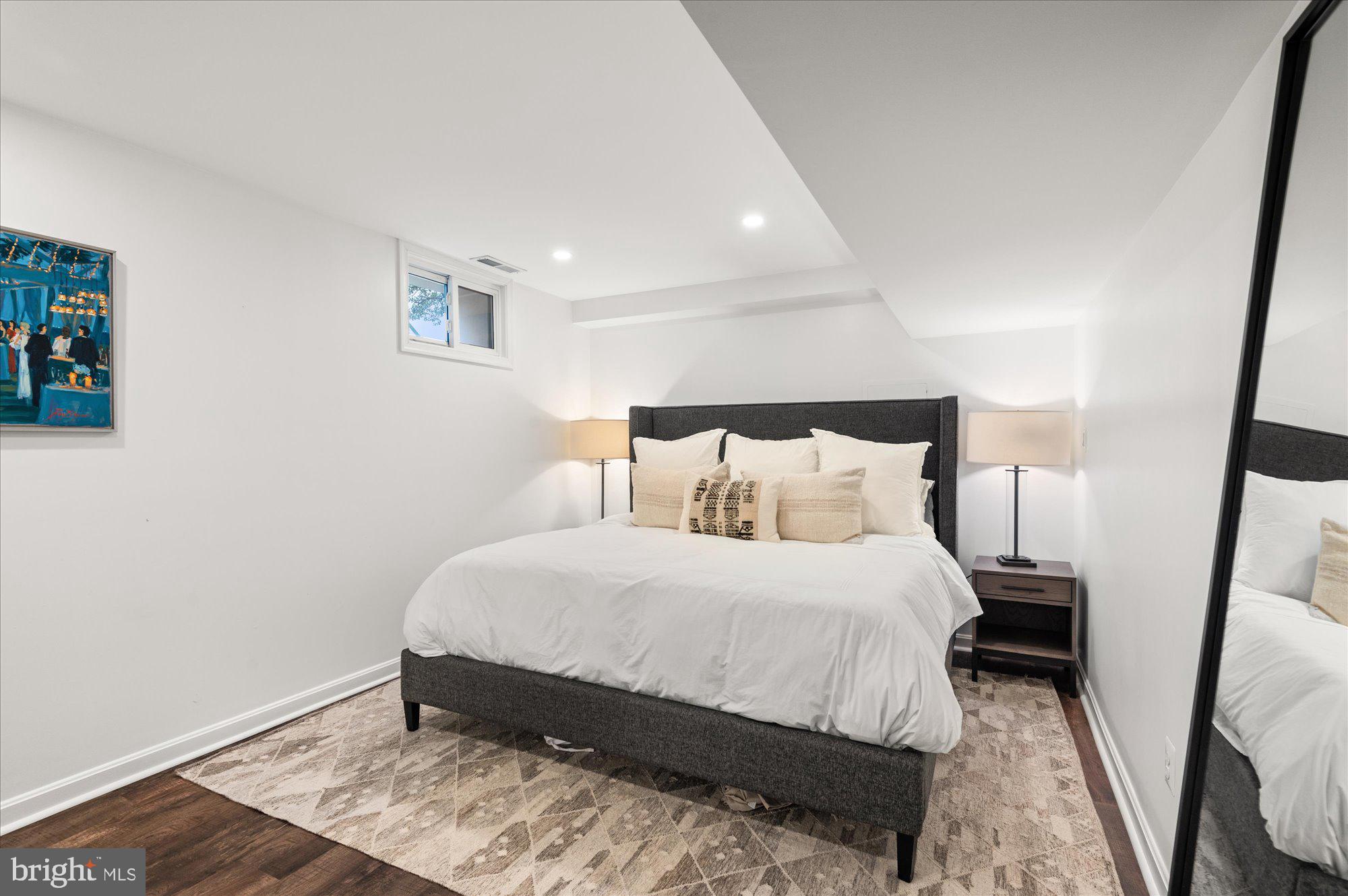 ROSEMONT - Residential