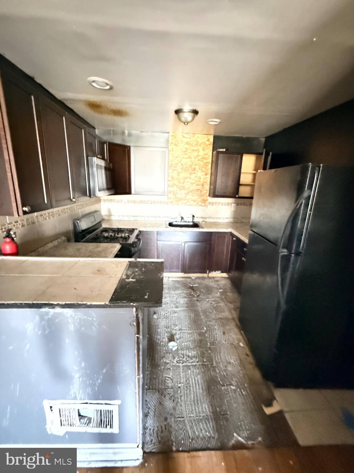 STRAWBERRY MANSION - Residential