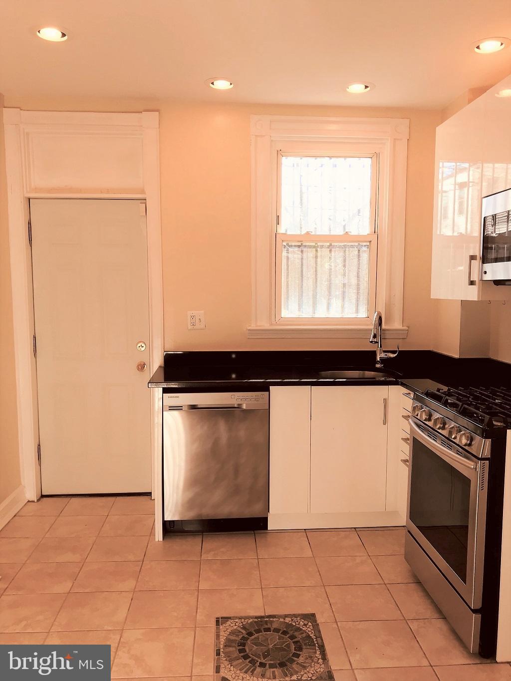 GUILFORD - Residential Lease