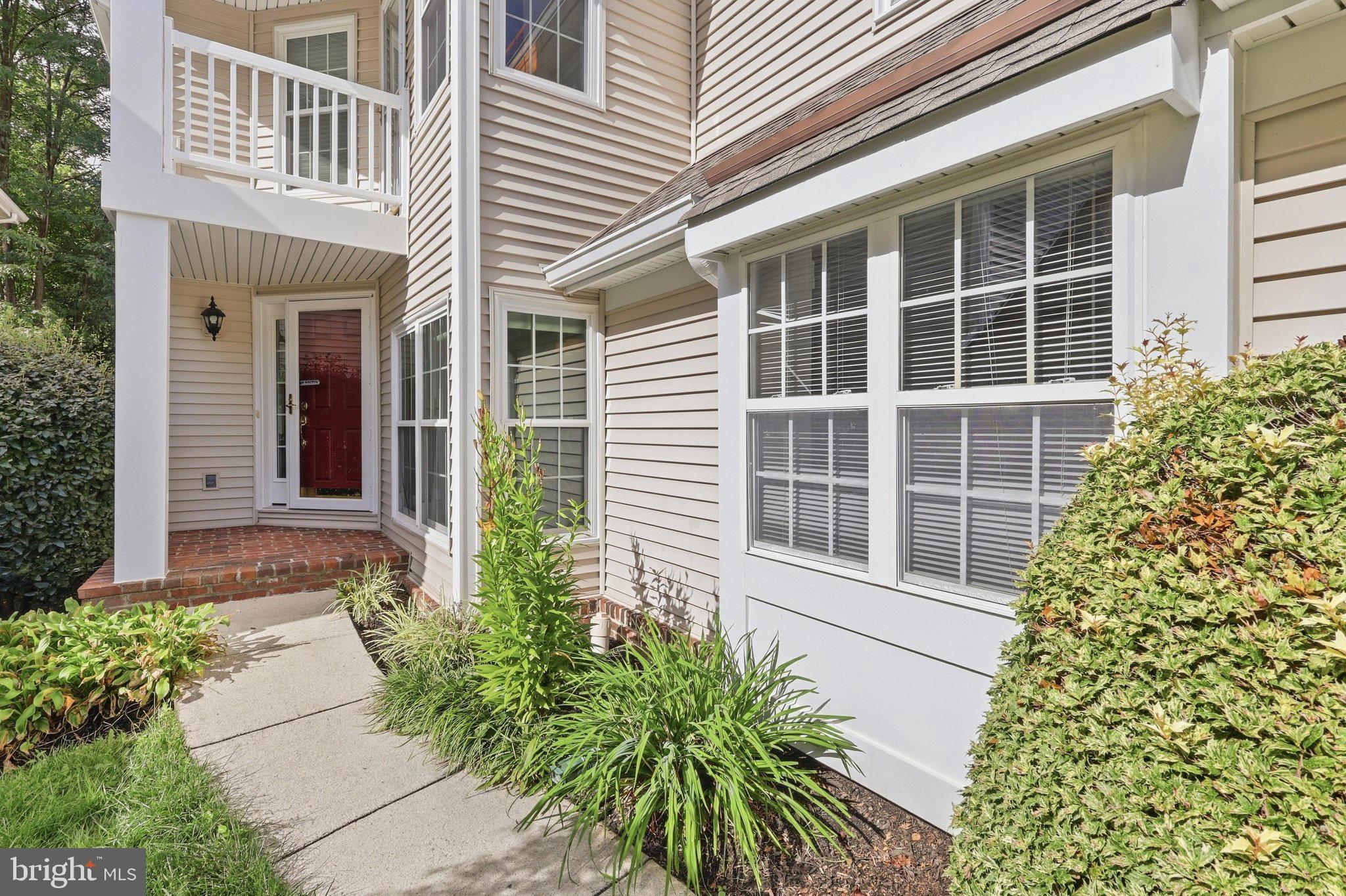 9827 BOLTON VILLAGE COURT