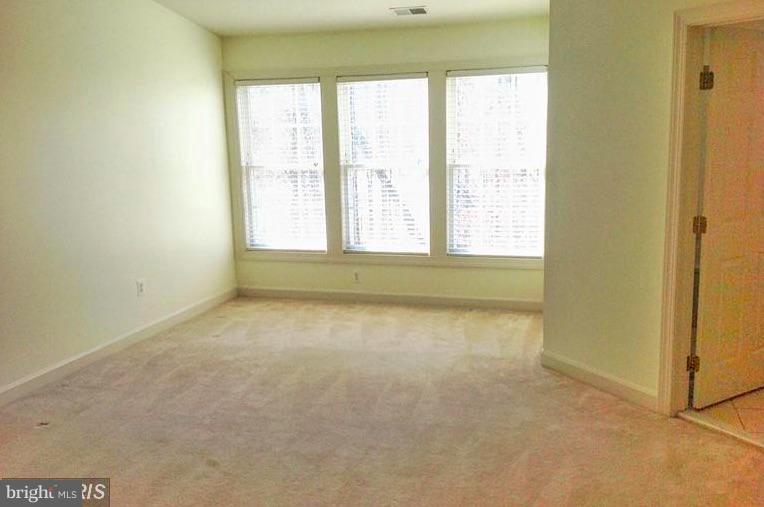 VILLAGES OF DORCHESTER - Residential Lease