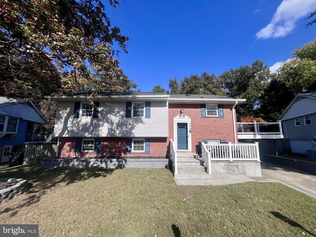 Photo of 518 Kenora Drive, MILLERSVILLE, MD 21108 (MLS # MDAA2129742)