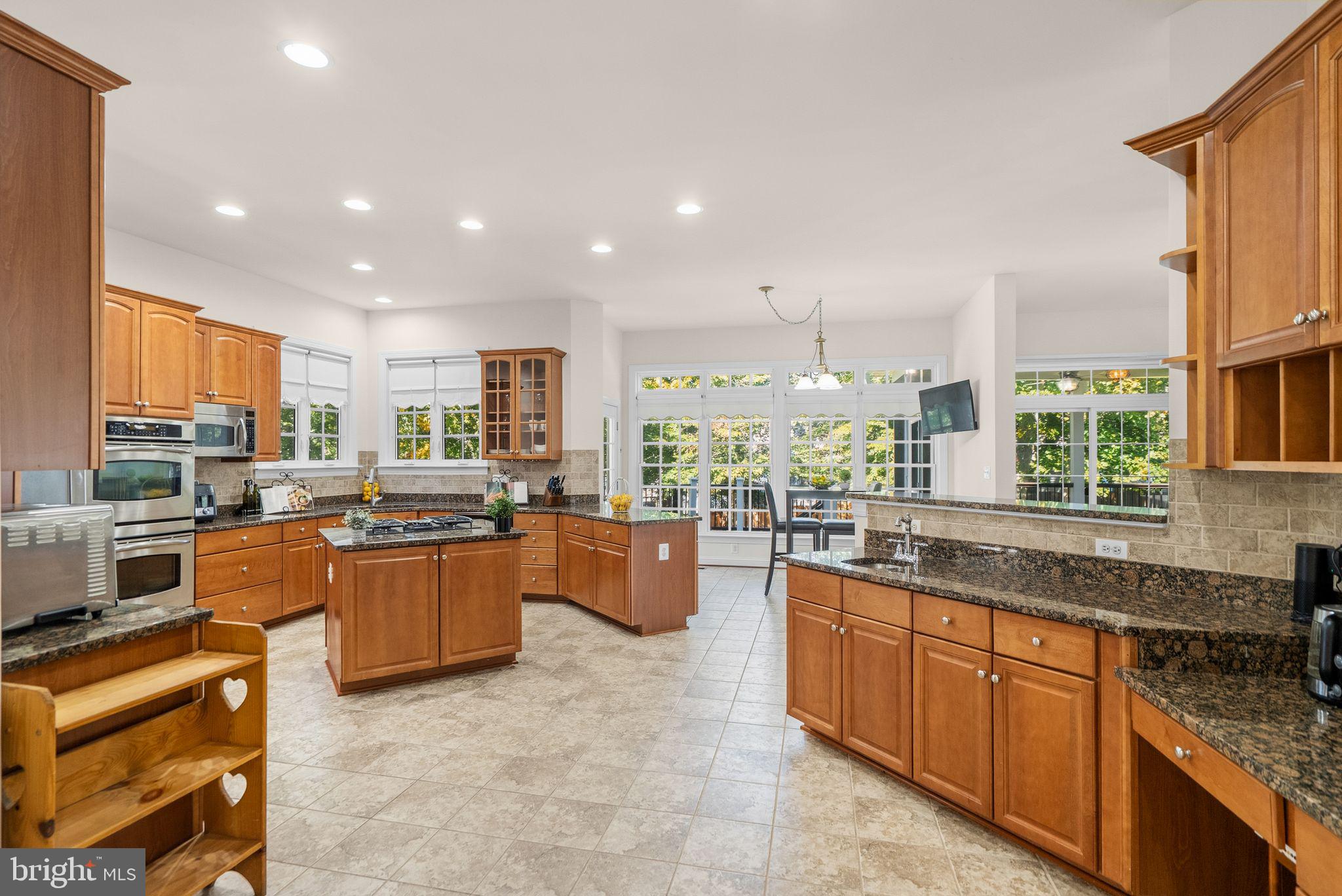 14009 BANEBERRY CIRCLE