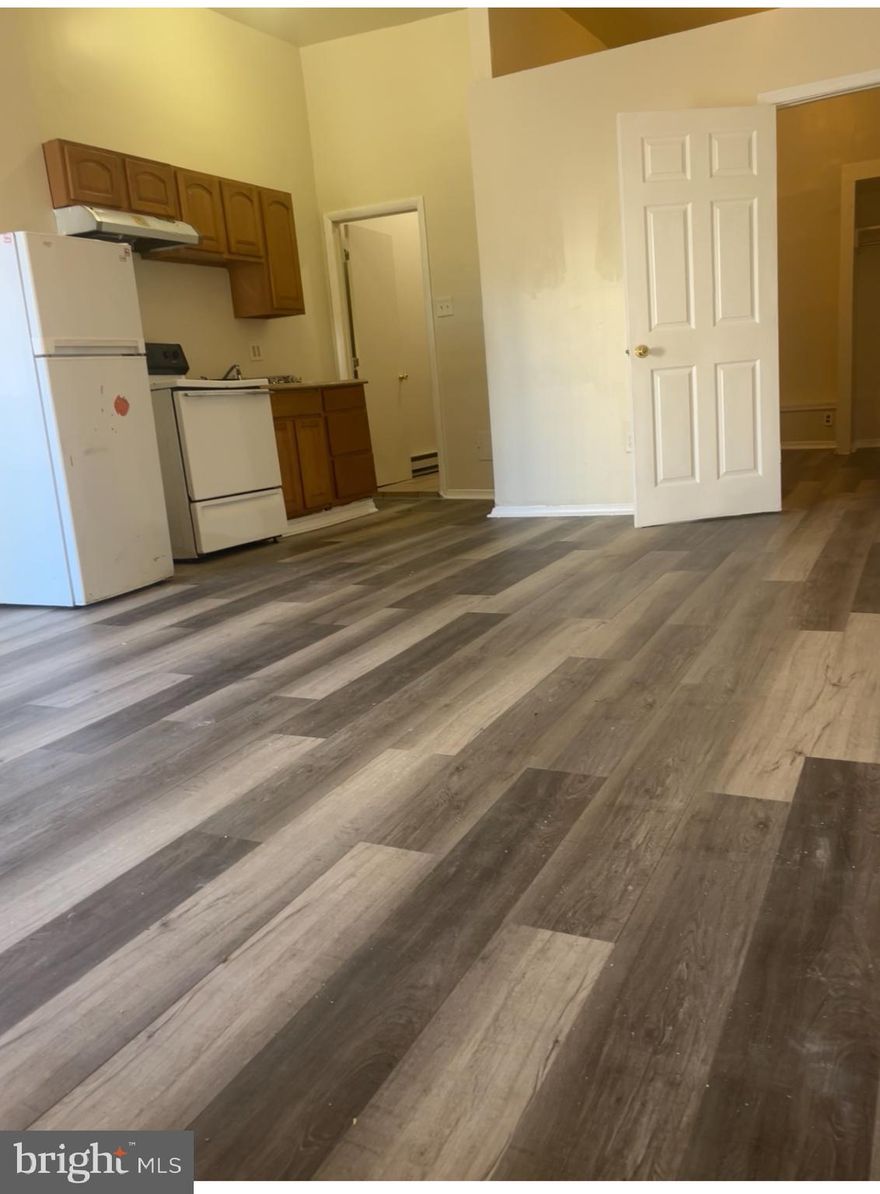 ATTENTION ALL INVESTORS!! Welcome to 557 N Creighton St. This 3 unit investment property is ideal for any investor looking to add to their rental portfolio. The first level unit is a renovated 1 bed , 1 bath and features new laminate floors throughout and can be turned into a convenient store front as it once was. The 2nd unit's entrance comes with a 1st level bonus unit, with 1bed 1bath and kitchen area. This unit can be converted to an office area or whatever you choose. Go to the upstairs second floor, is a 2bed apartment with brand new hardwood floors throughout. Units are separately zoned. The property is in  a great condition, it  just need TLC. Tenant occupied in 2 of the units and are  cooperative.  Schedule your appointment and come take a look.