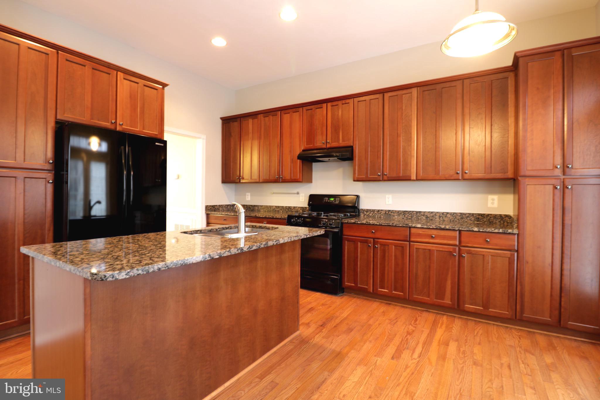 GREAT OAK - Residential Lease