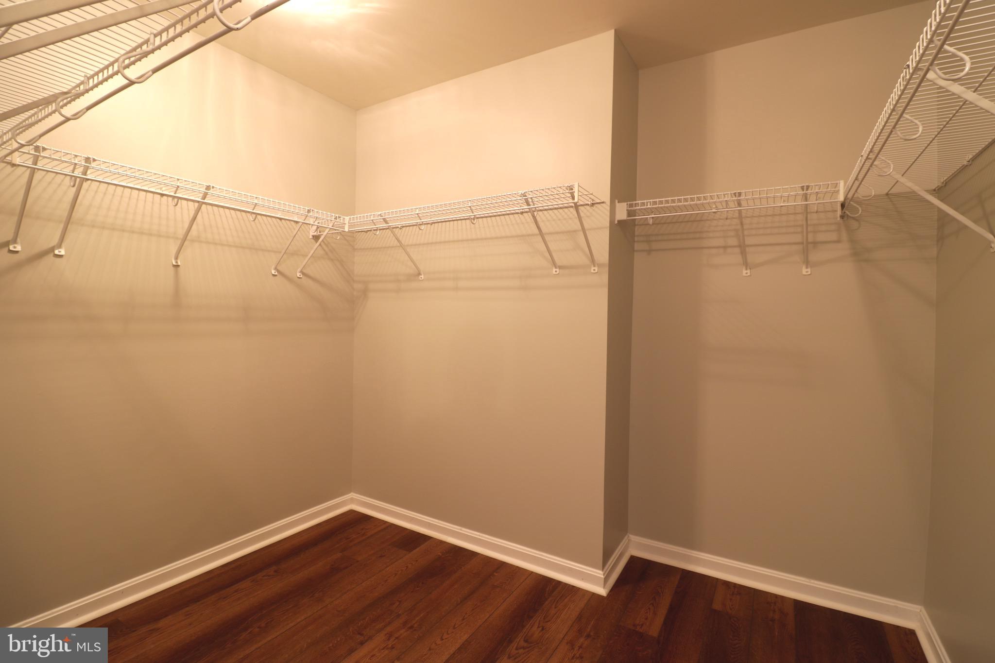 GREAT OAK - Residential Lease