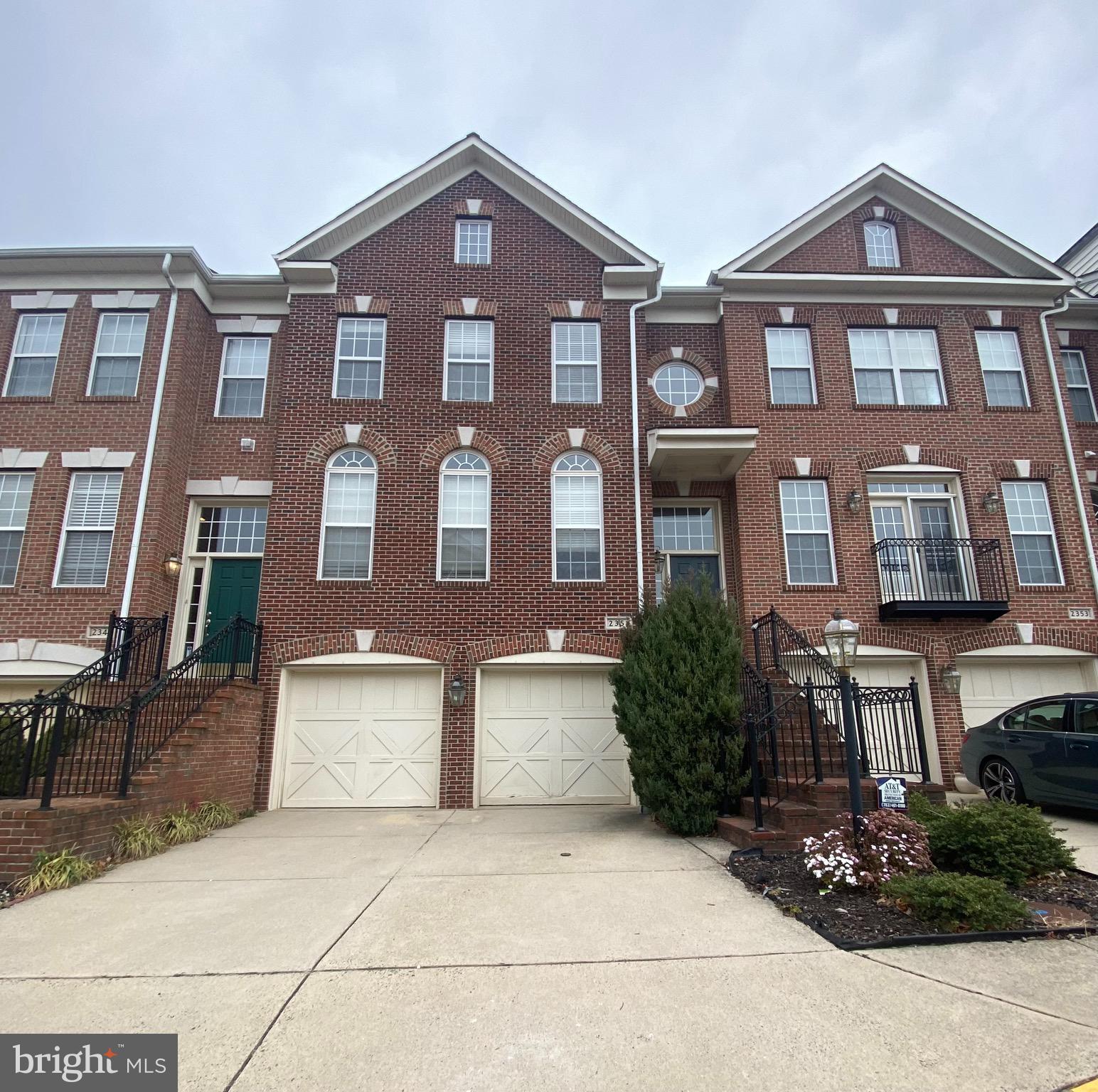 GREAT OAK - Residential Lease