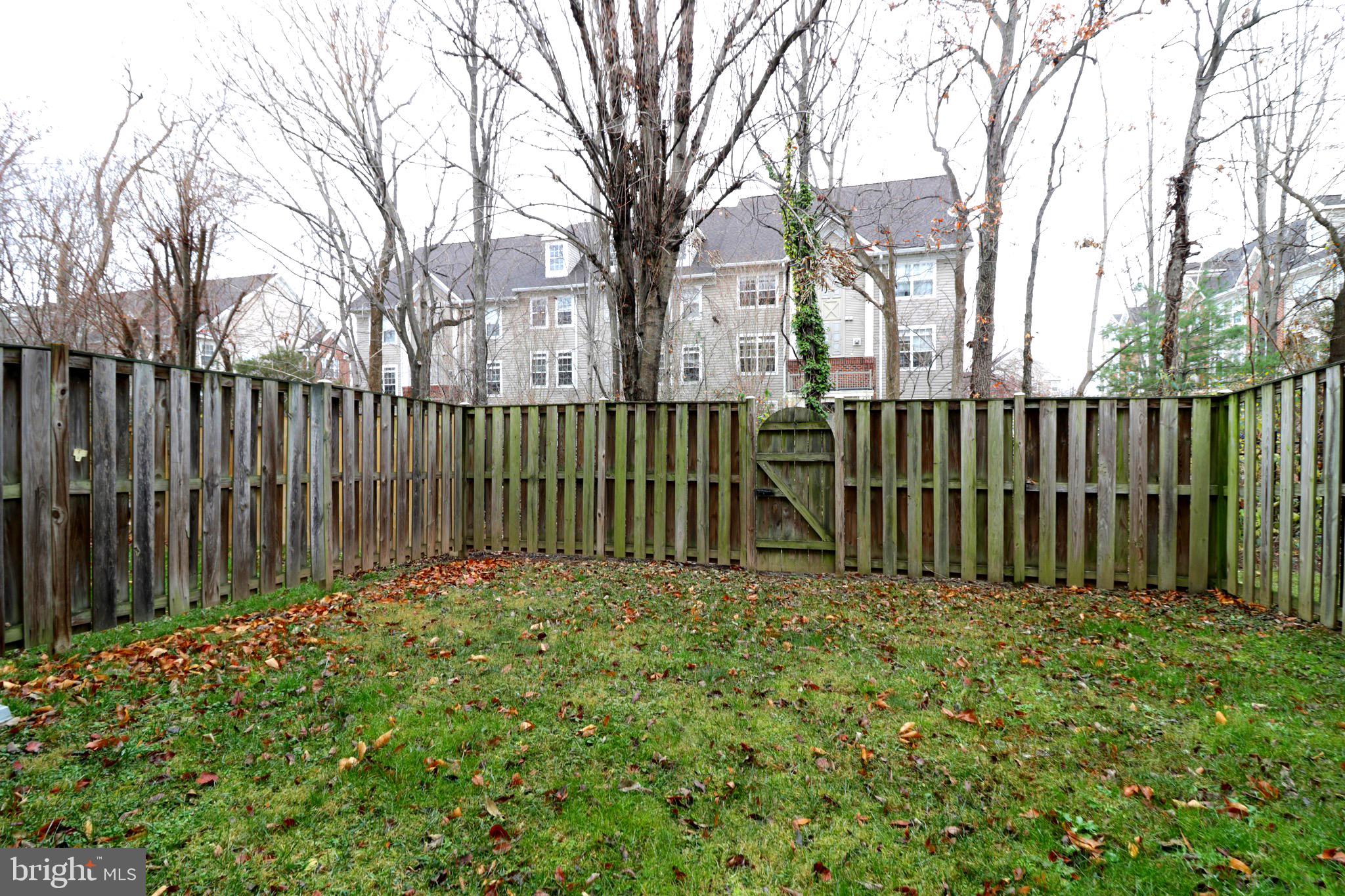 GREAT OAK - Residential Lease