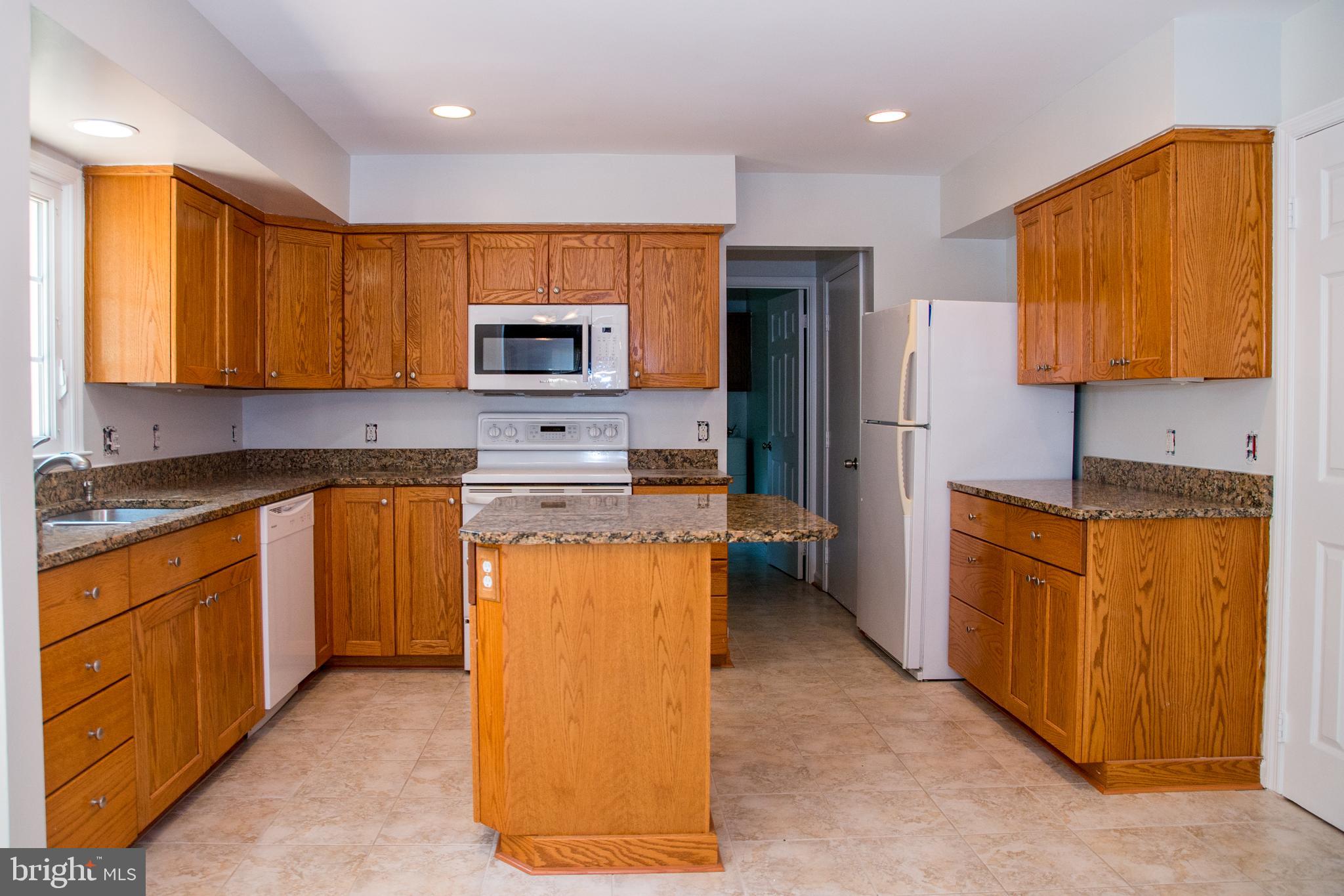 BURKE CENTRE - Residential Lease