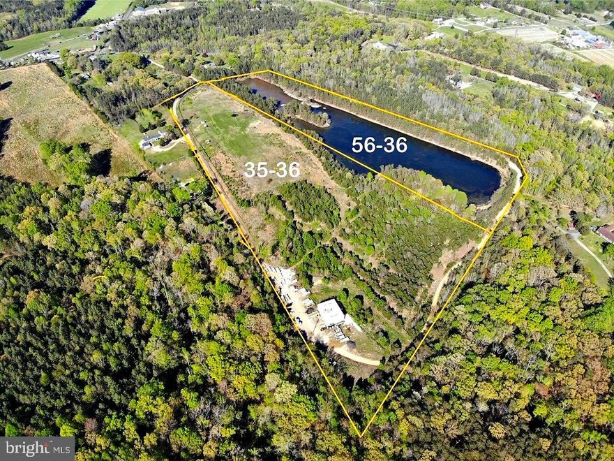 RARE  M-2 heavy industrial property located in Stafford , Virginia !!  Just 3 miles from Rt 17 / I95 corridor.
Building is over 3100 sqft with current lease through Feb 2026.  16+ acre pond  ( parcel 56-36 ) also included in the sale.