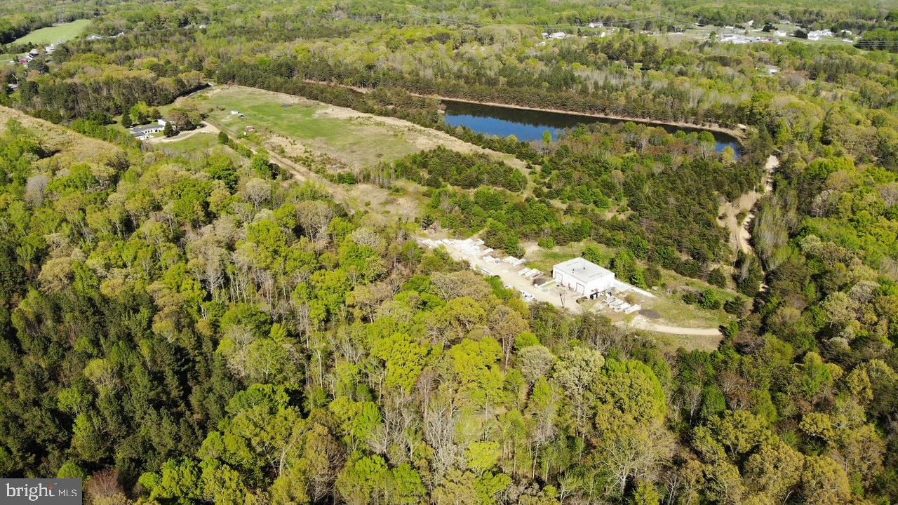 125 PERRY WINKLE LANE