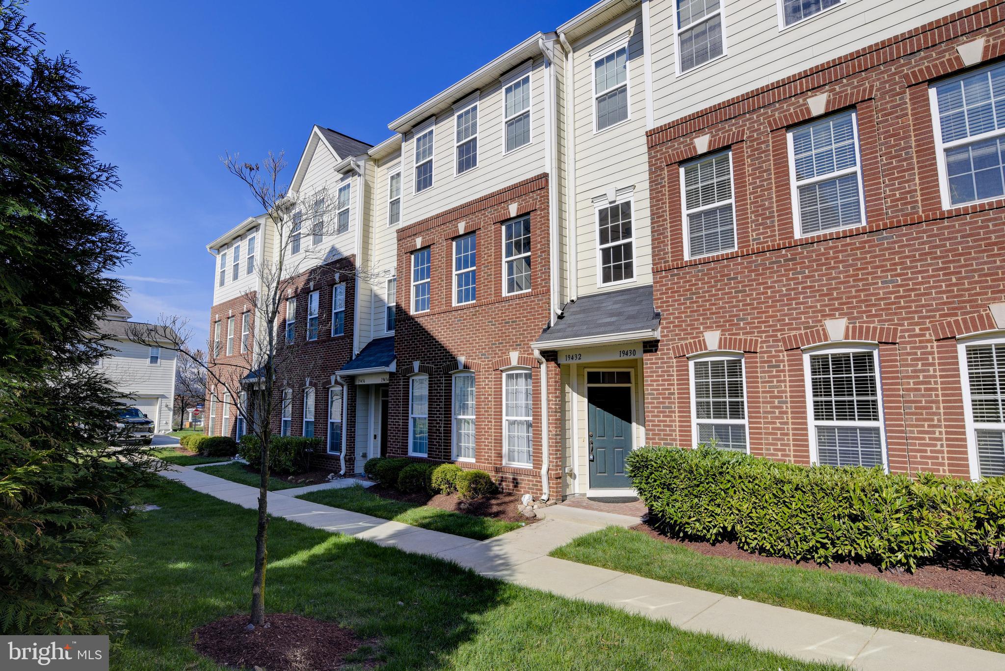 LINDEN ROW CONDOMINIUM - Residential