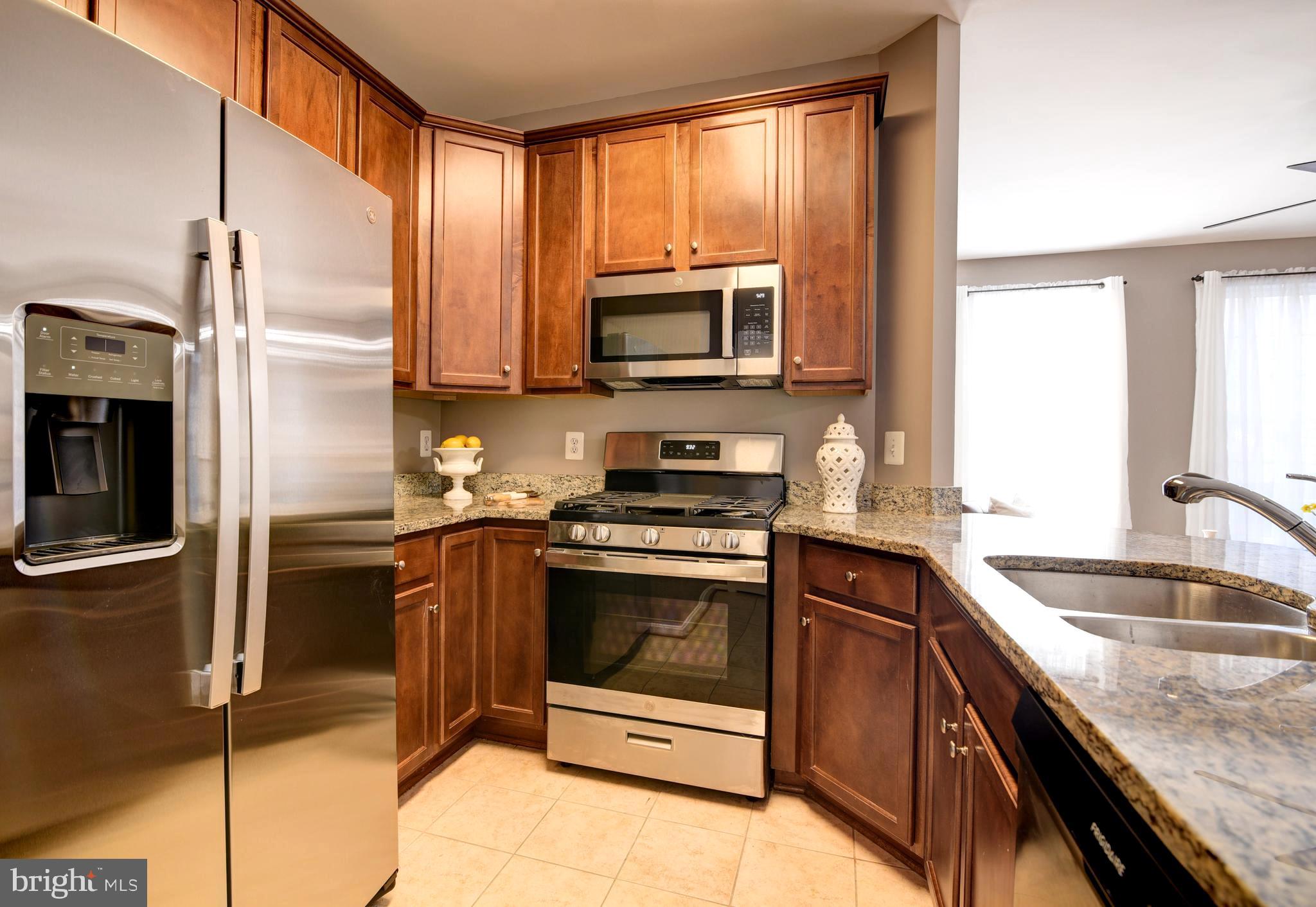 LINDEN ROW CONDOMINIUM - Residential
