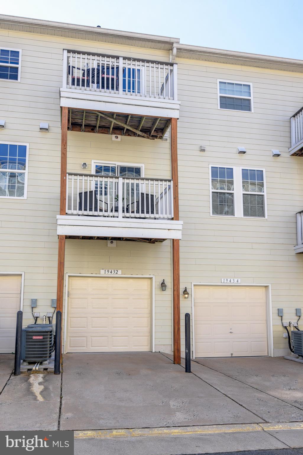 LINDEN ROW CONDOMINIUM - Residential