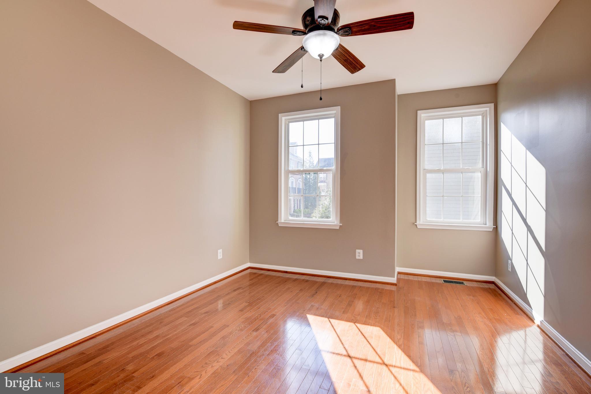 LINDEN ROW CONDOMINIUM - Residential
