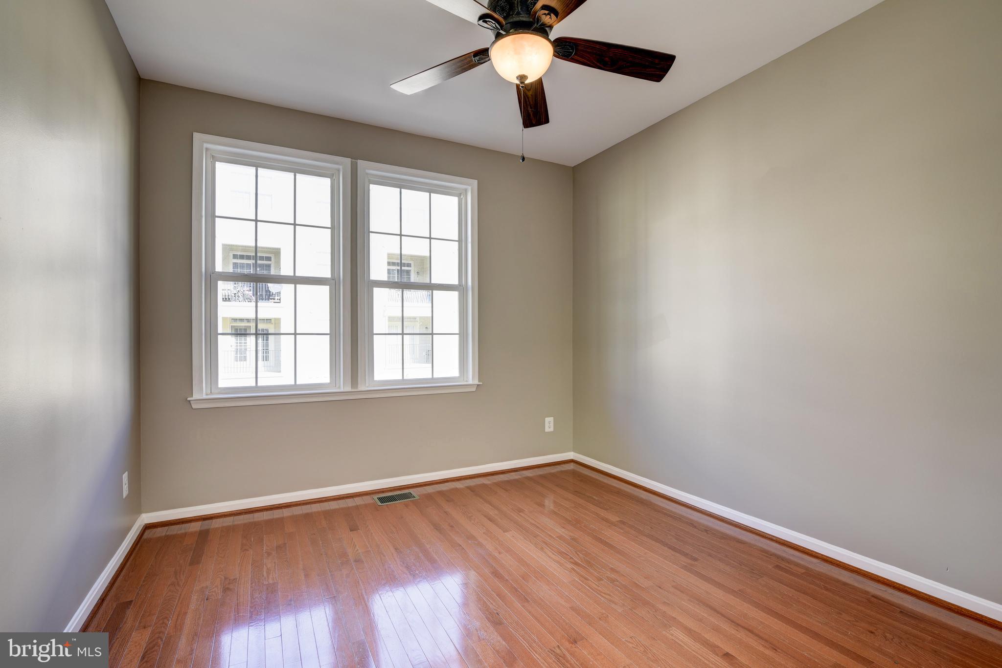 LINDEN ROW CONDOMINIUM - Residential