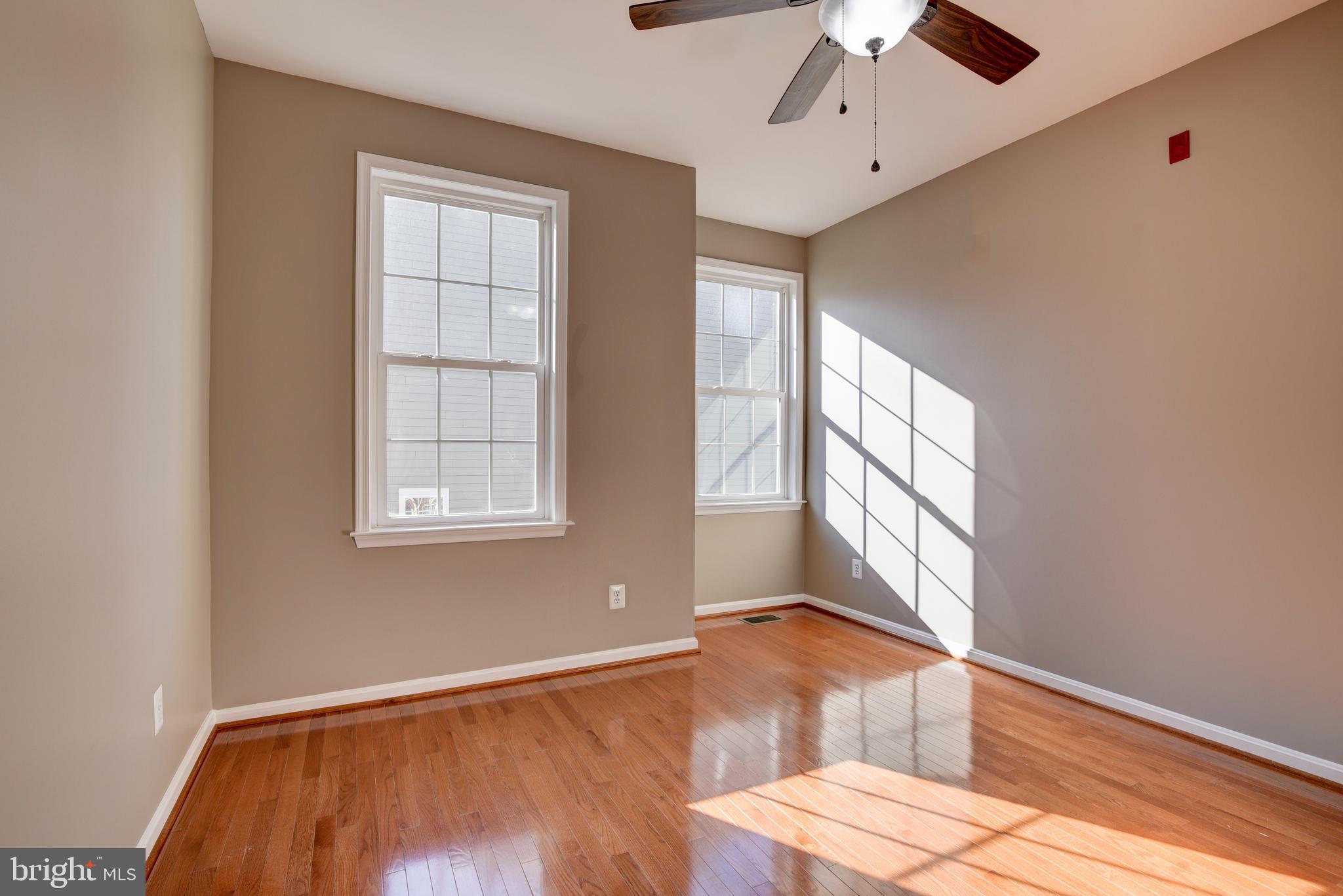 LINDEN ROW CONDOMINIUM - Residential