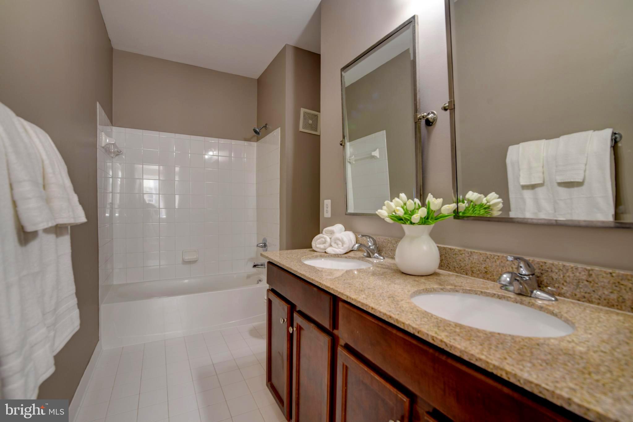 LINDEN ROW CONDOMINIUM - Residential