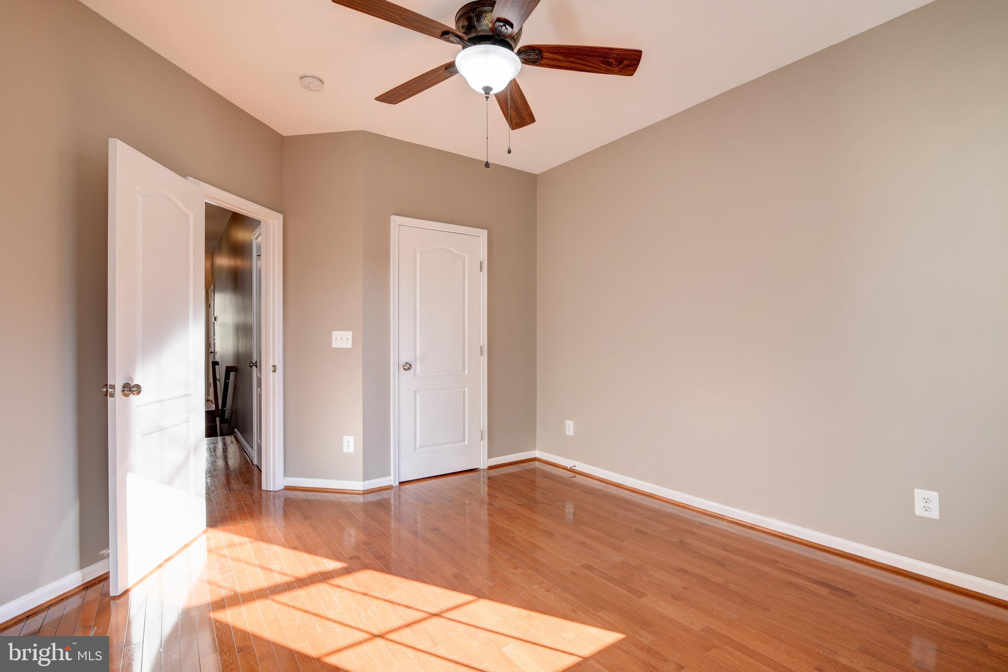 LINDEN ROW CONDOMINIUM - Residential