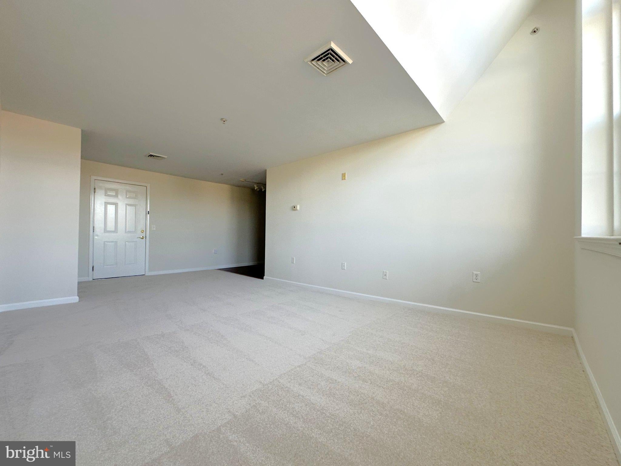 107 N SCHOOL STREET 2F