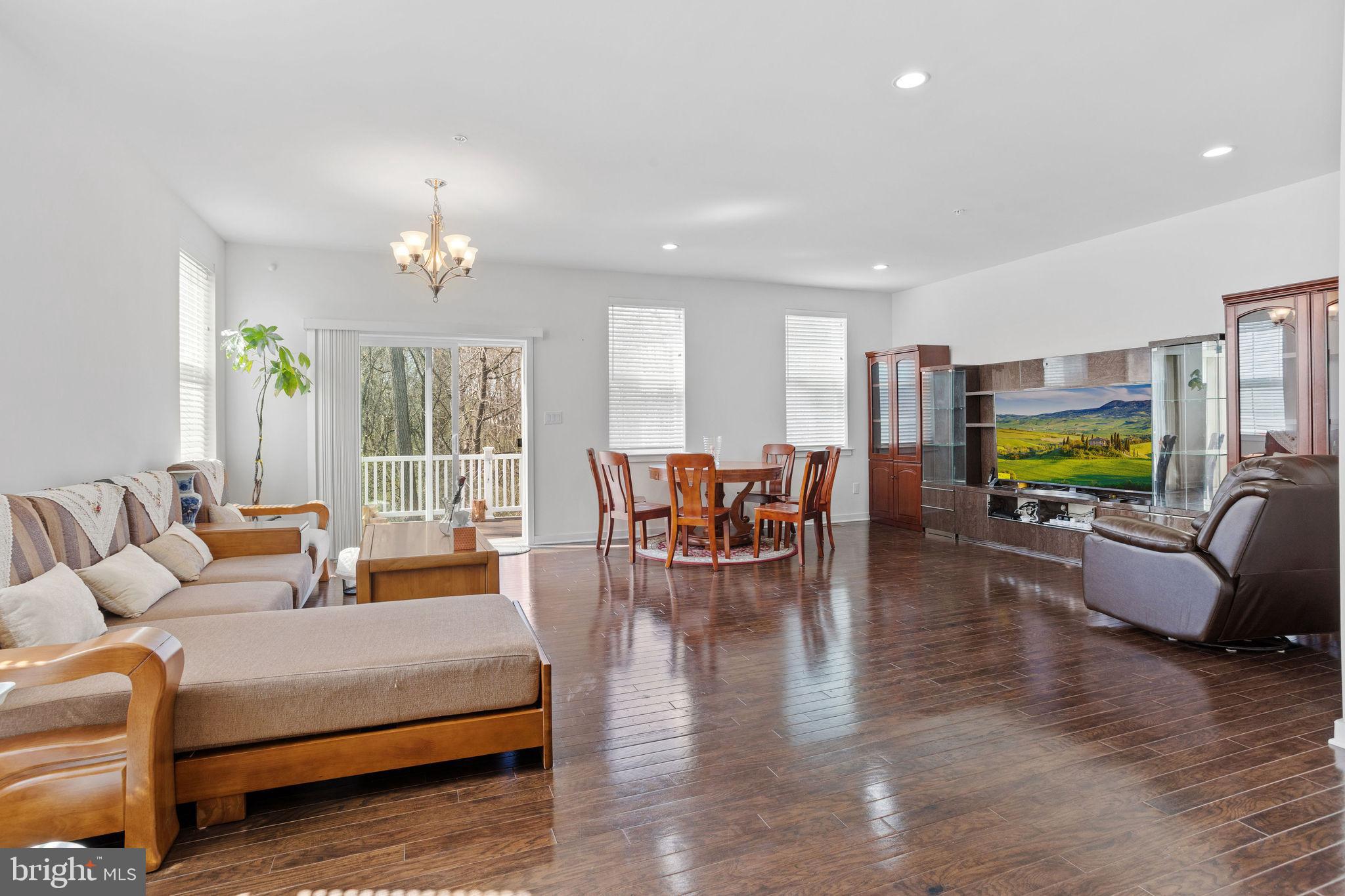 WALNUT CREEK AT MONT - Residential Lease