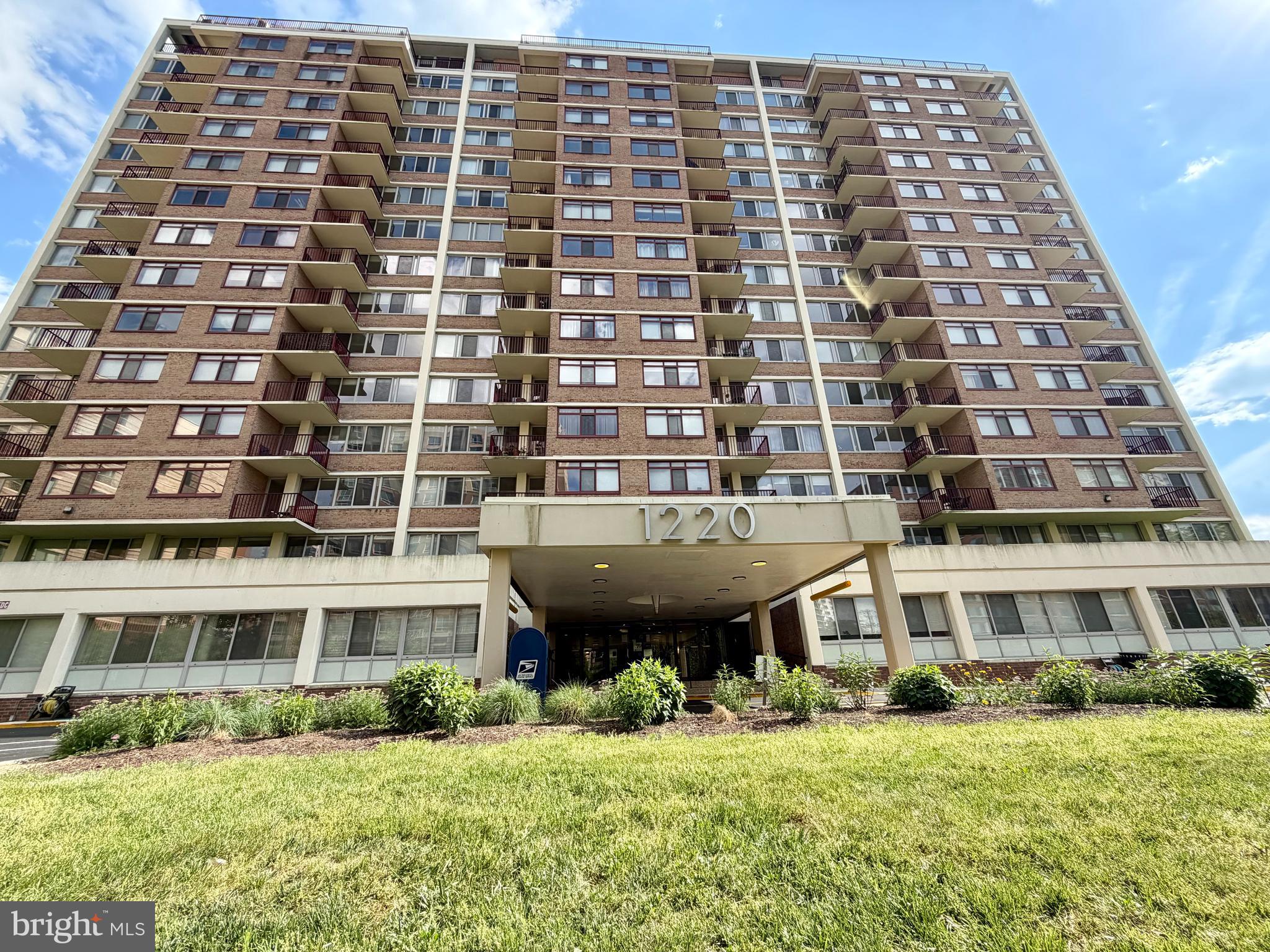 MICA AT SILVER SPRING METRO - Residential