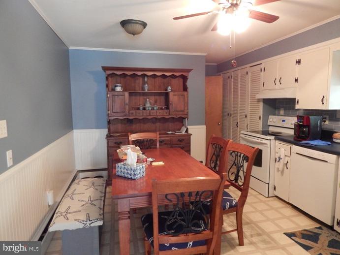 MAPLE HILL FARMS - Residential