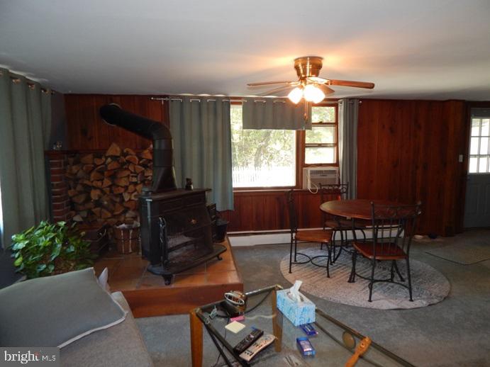 MAPLE HILL FARMS - Residential