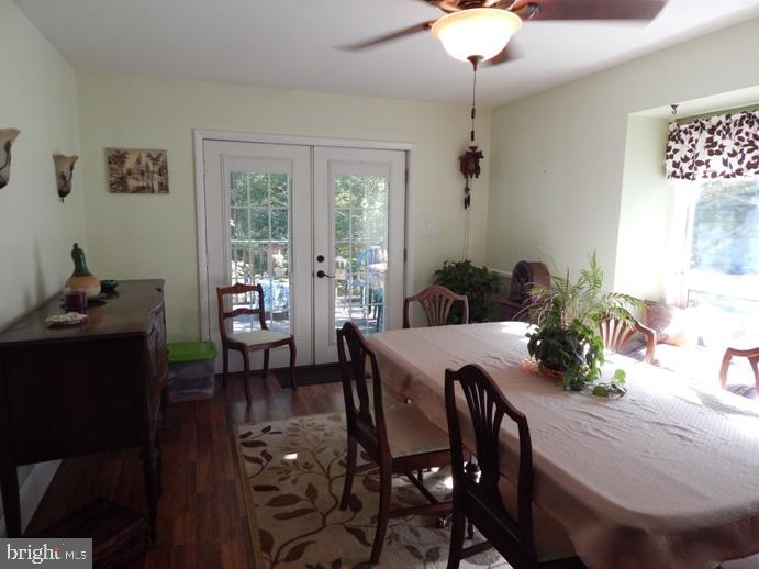 MAPLE HILL FARMS - Residential