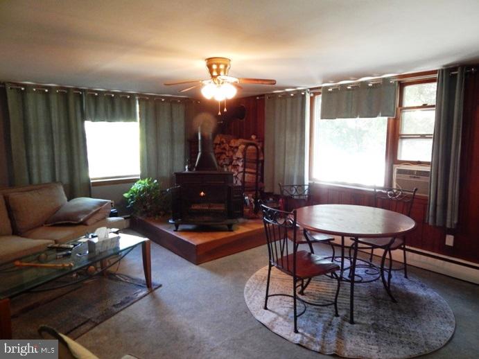 MAPLE HILL FARMS - Residential