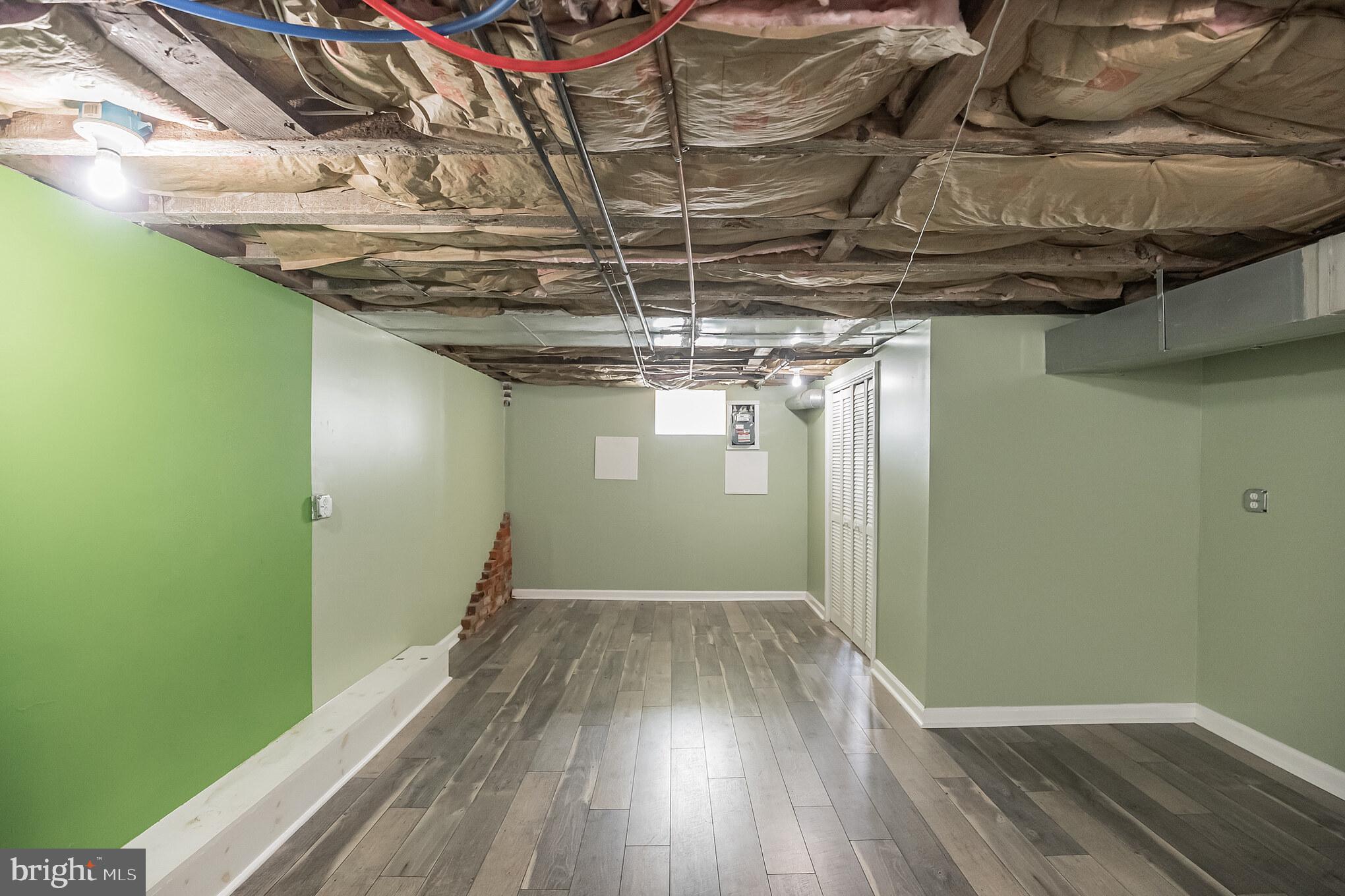 WEST KENSINGTON - Residential