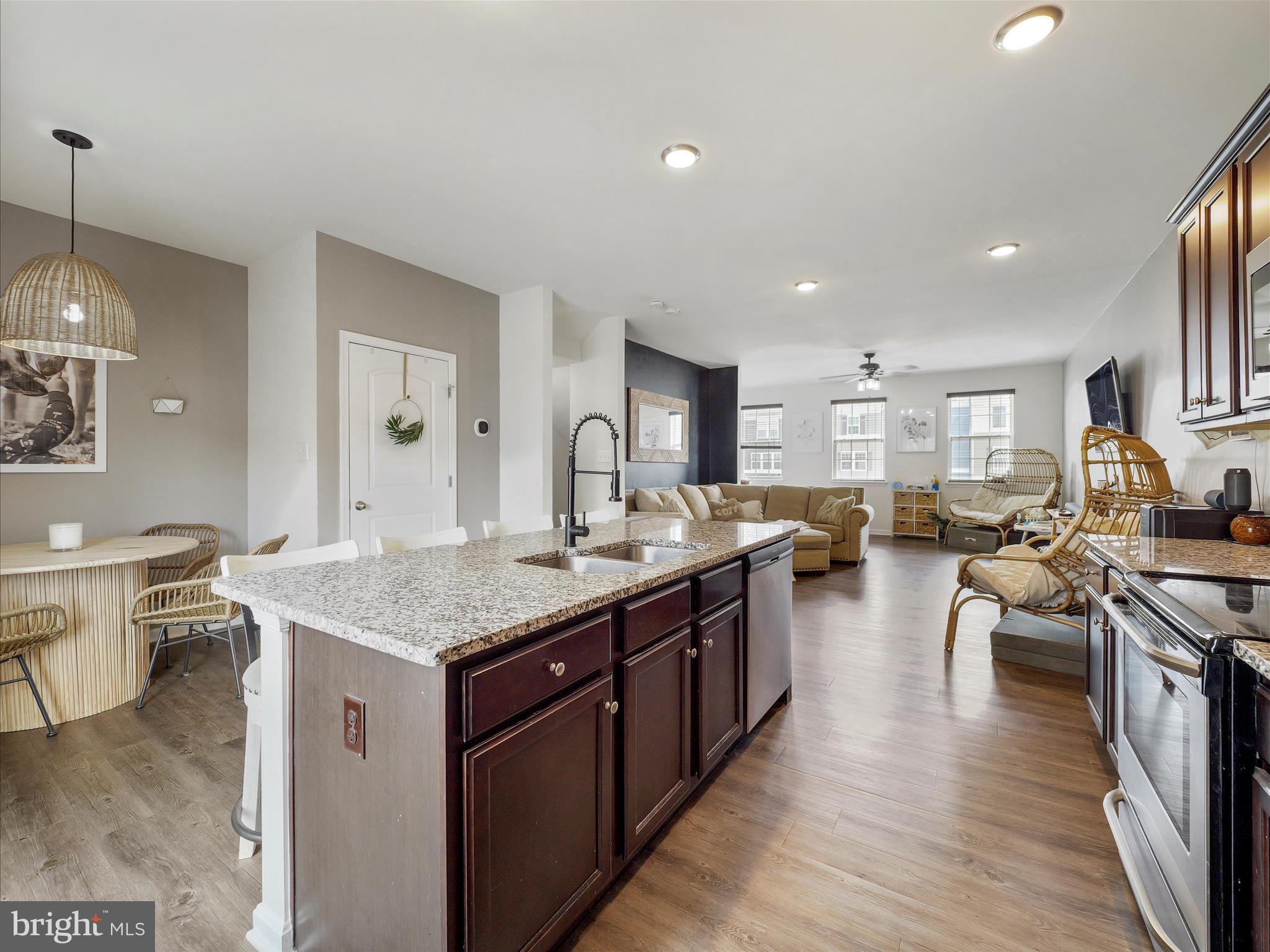 BERKELEY RIDGE - Residential