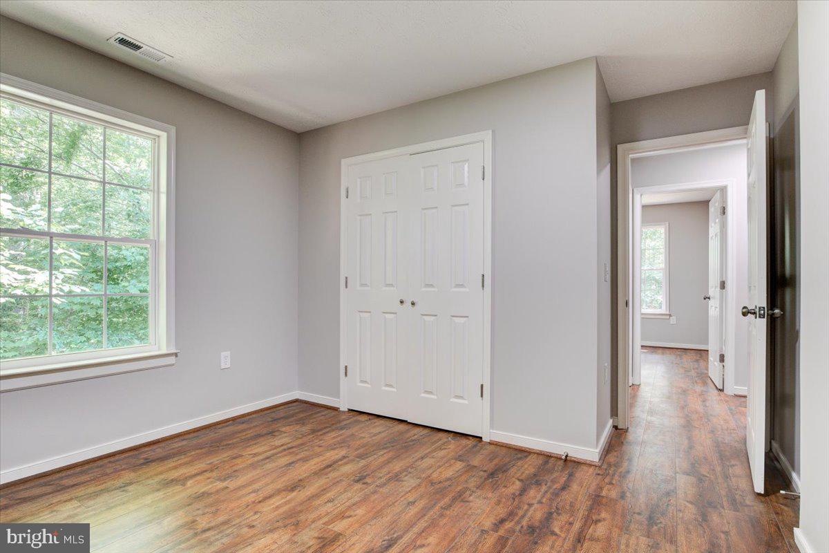 LAKE LAND OR - Residential