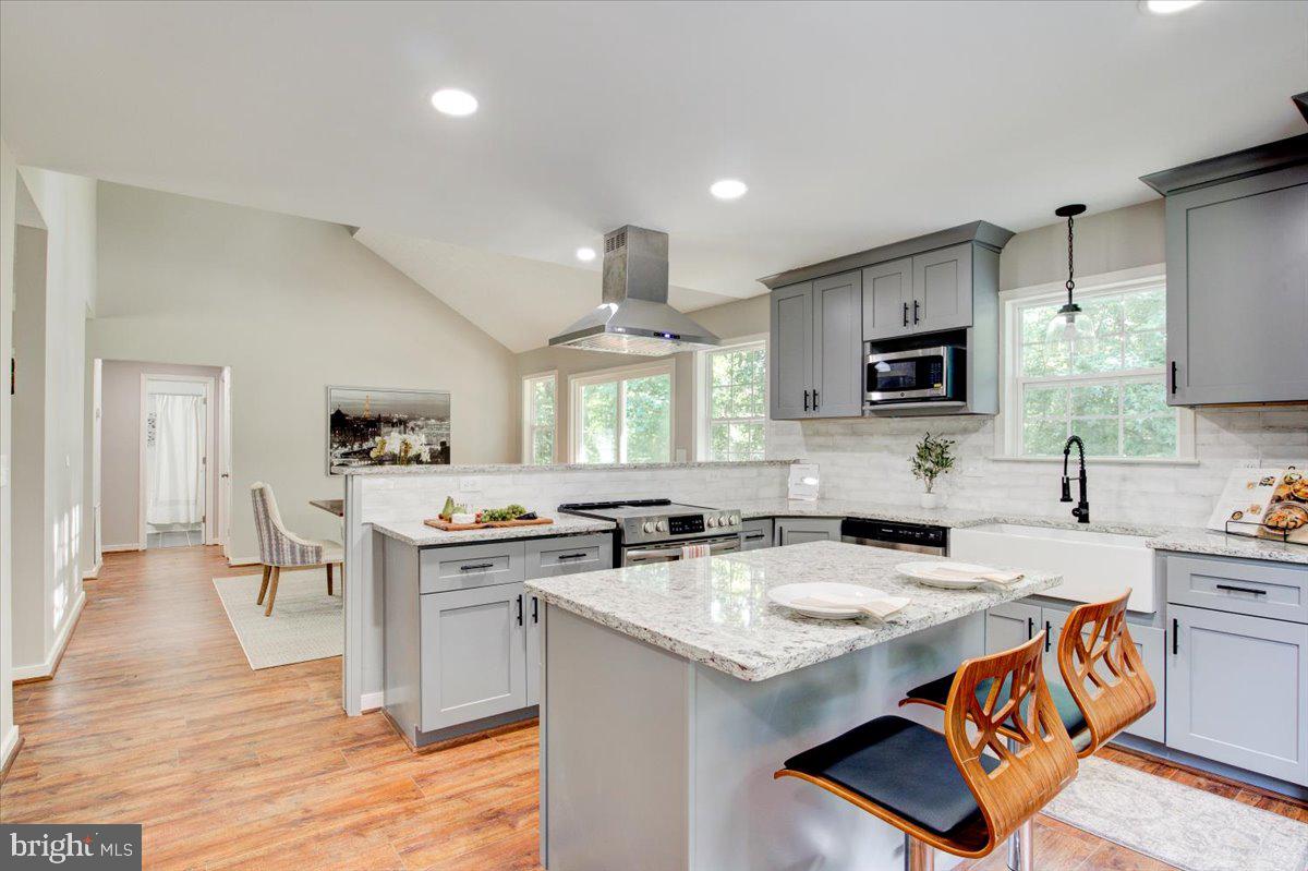 LAKE LAND OR - Residential