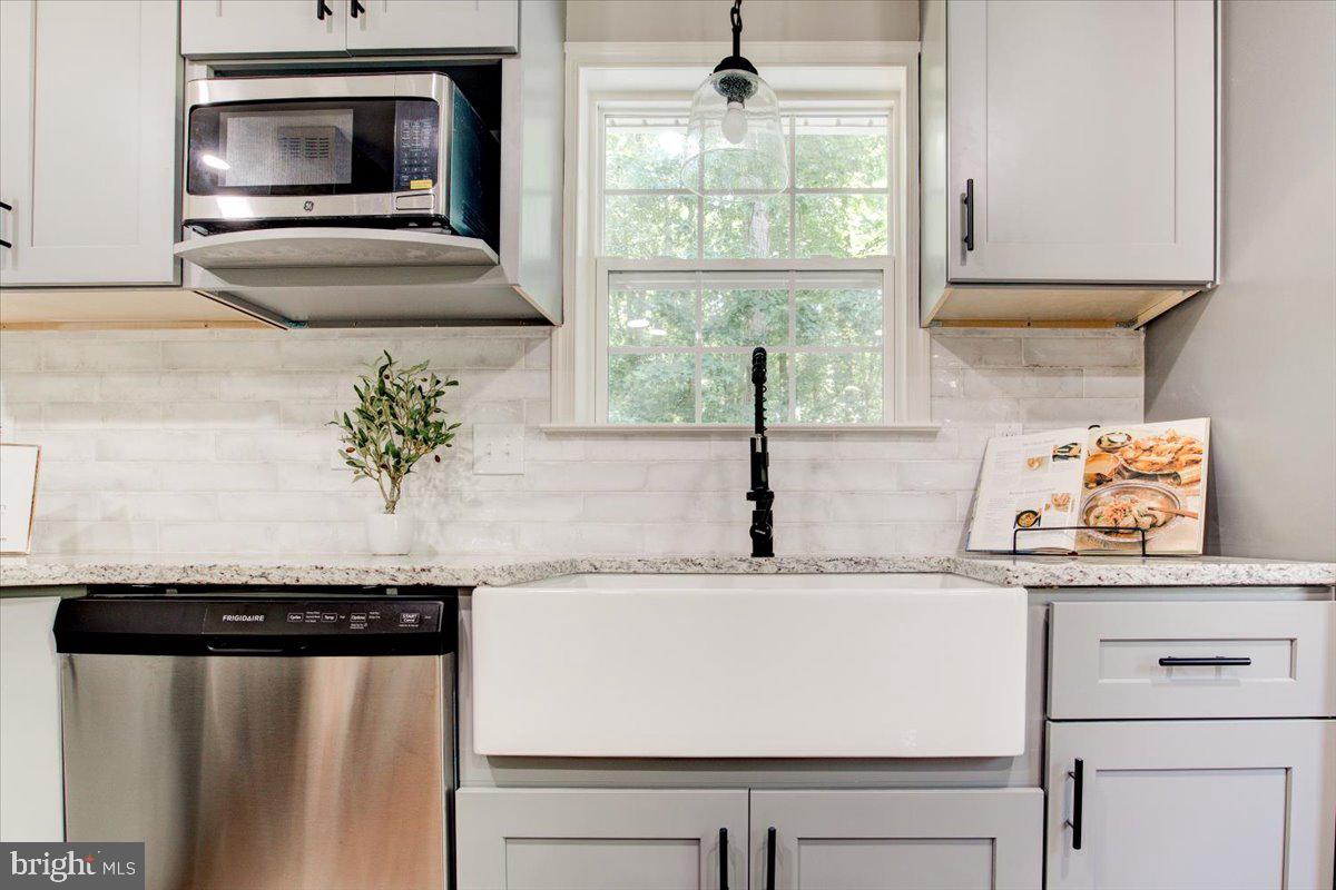 LAKE LAND OR - Residential