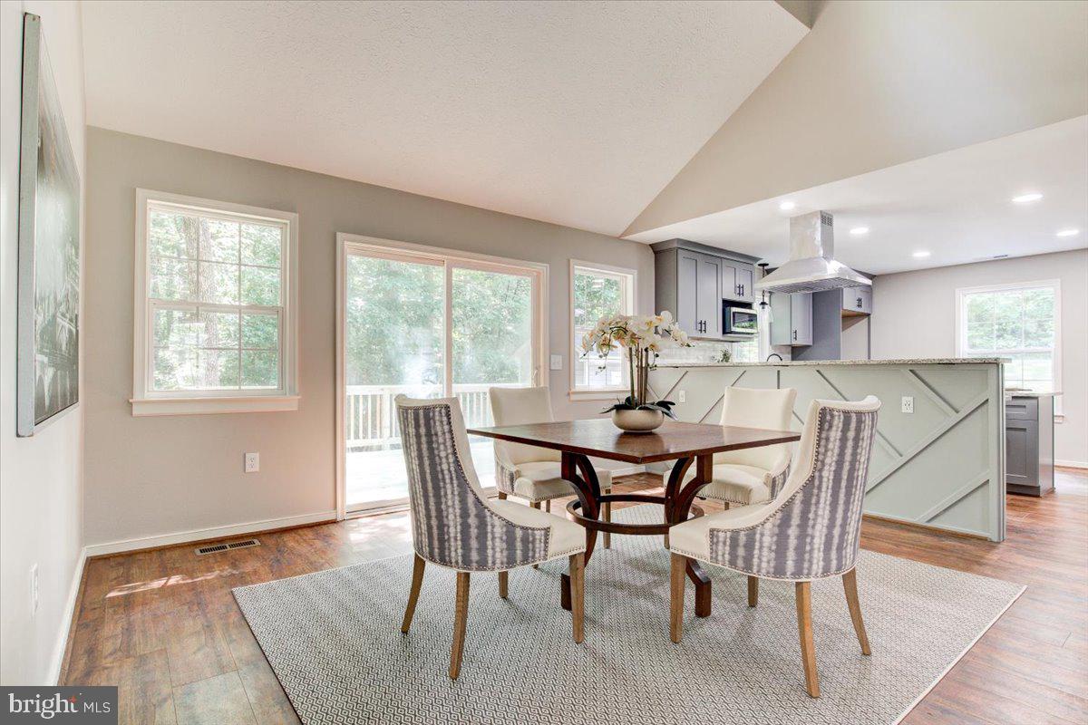 LAKE LAND OR - Residential