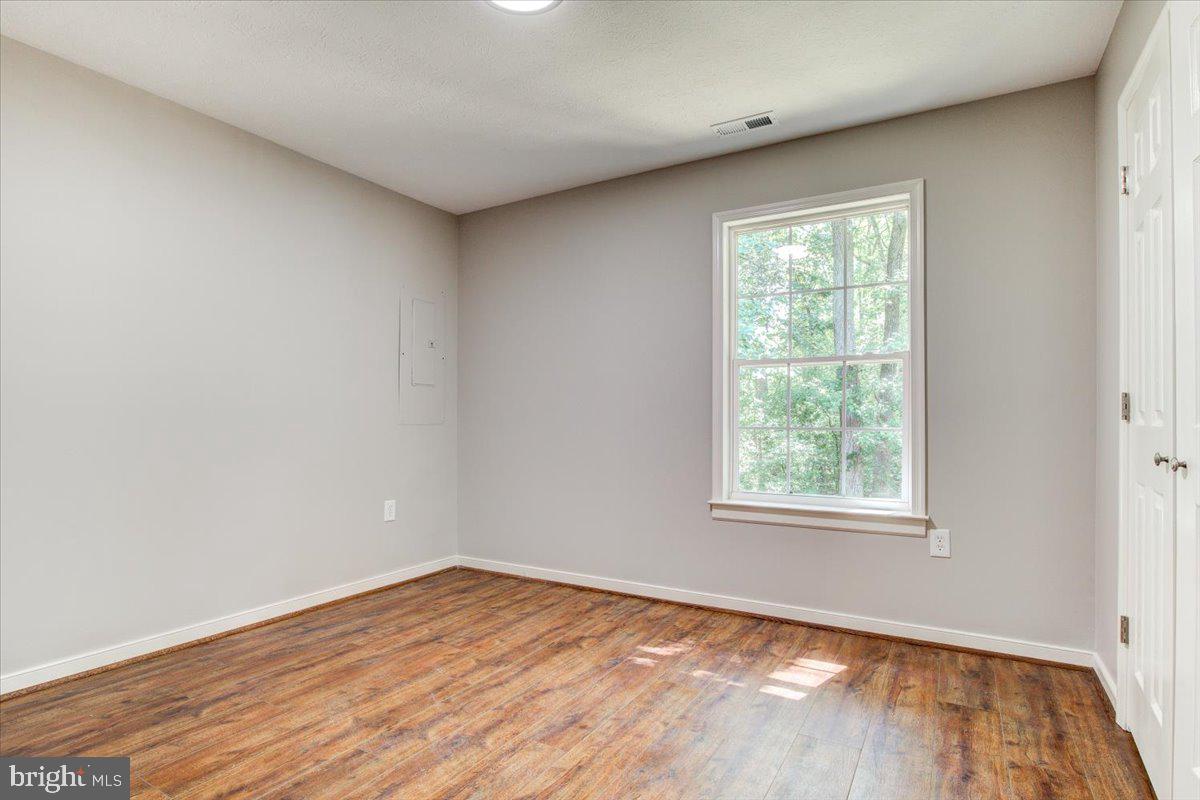 LAKE LAND OR - Residential