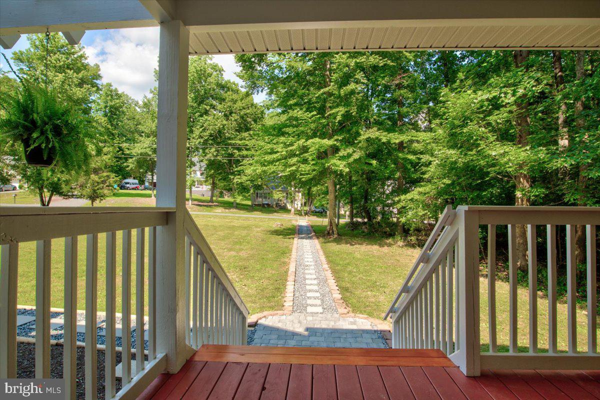 LAKE LAND OR - Residential