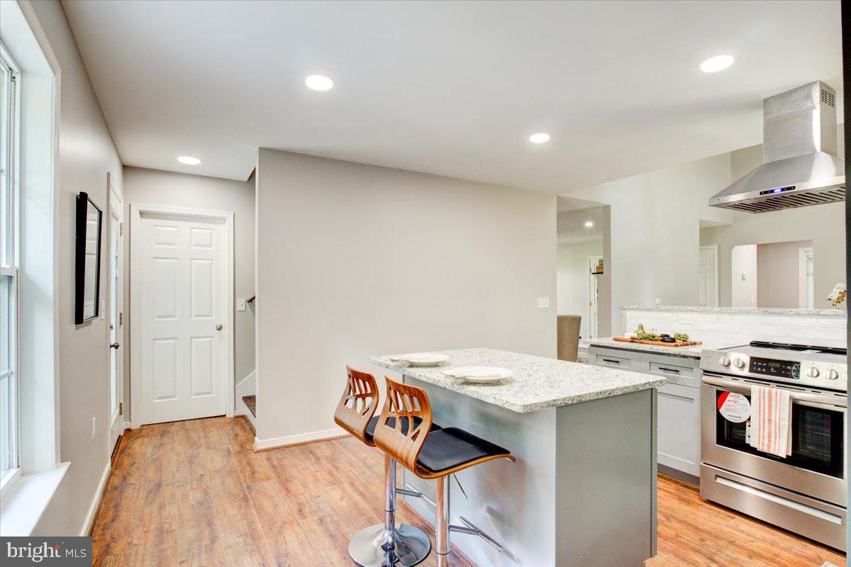 LAKE LAND OR - Residential