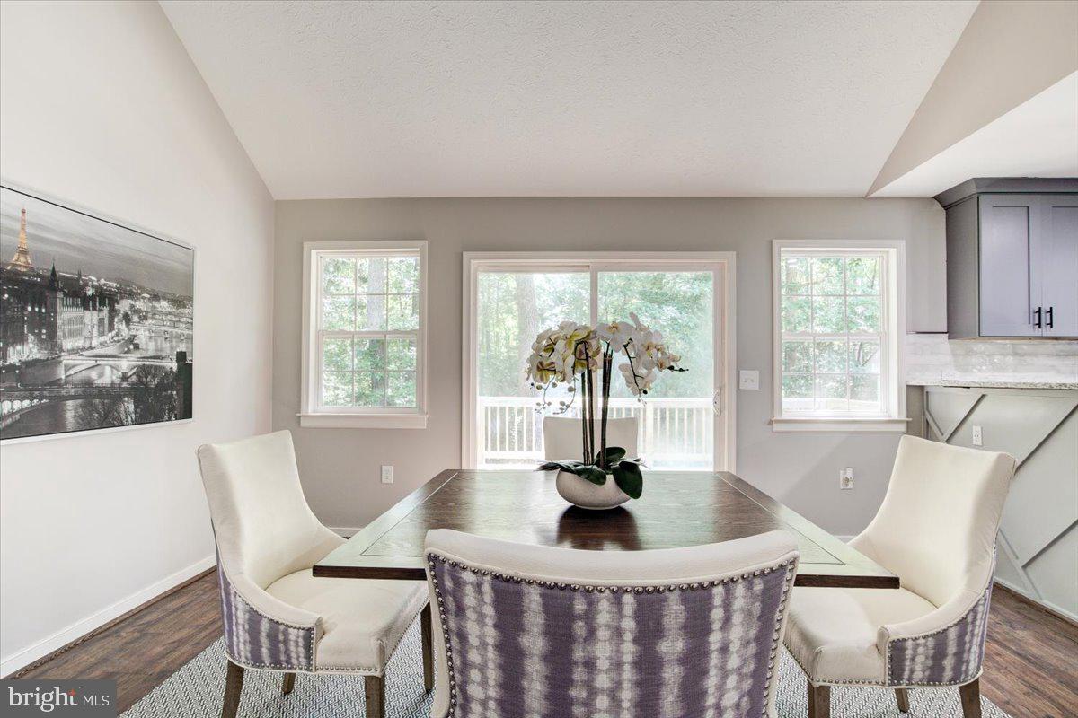 LAKE LAND OR - Residential