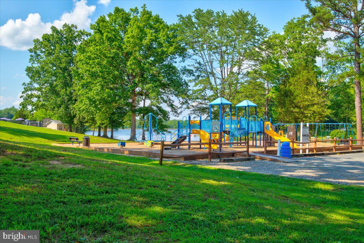 LAKE LAND OR - Residential