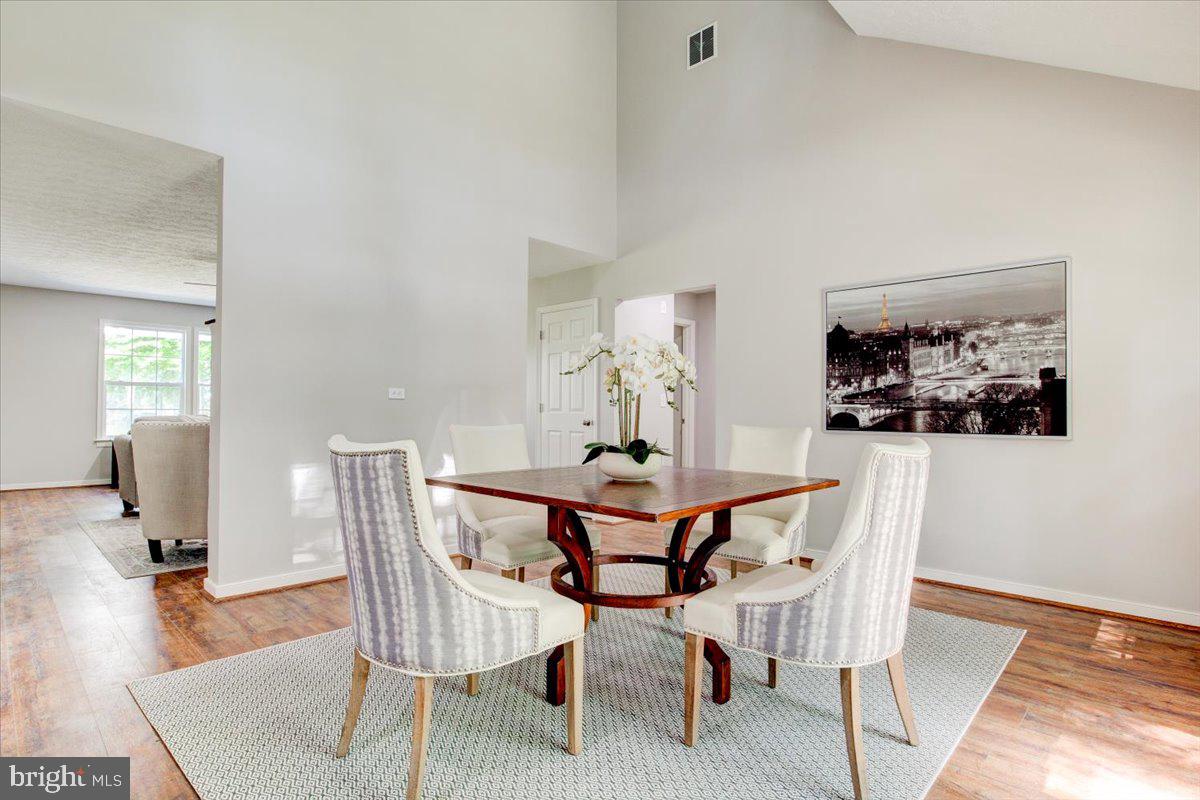 LAKE LAND OR - Residential