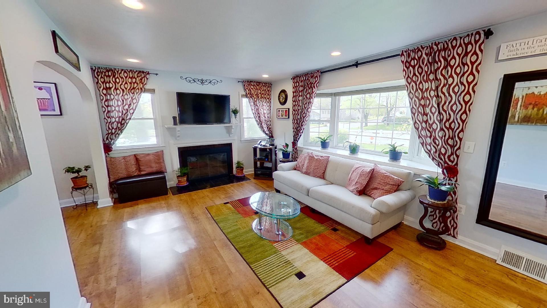 PERRY HALL - Residential