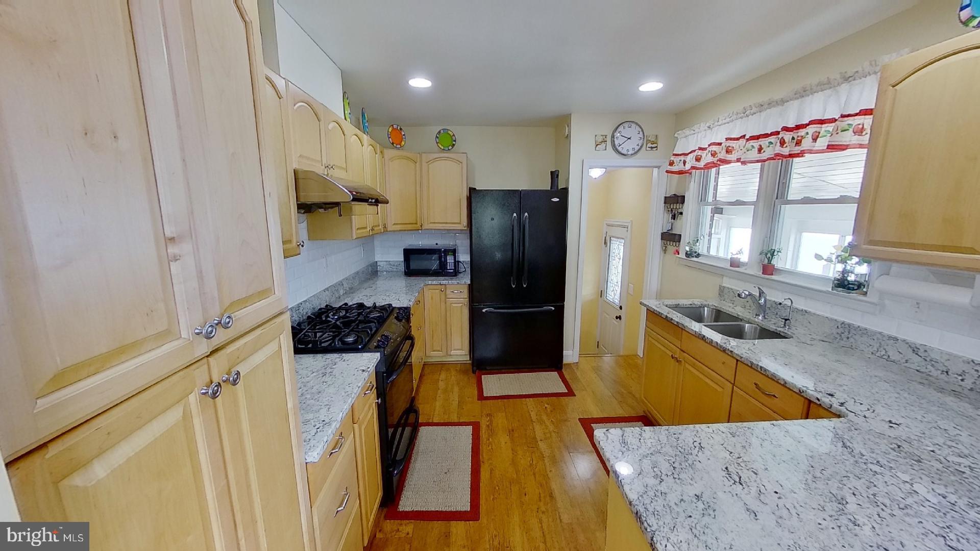 PERRY HALL - Residential