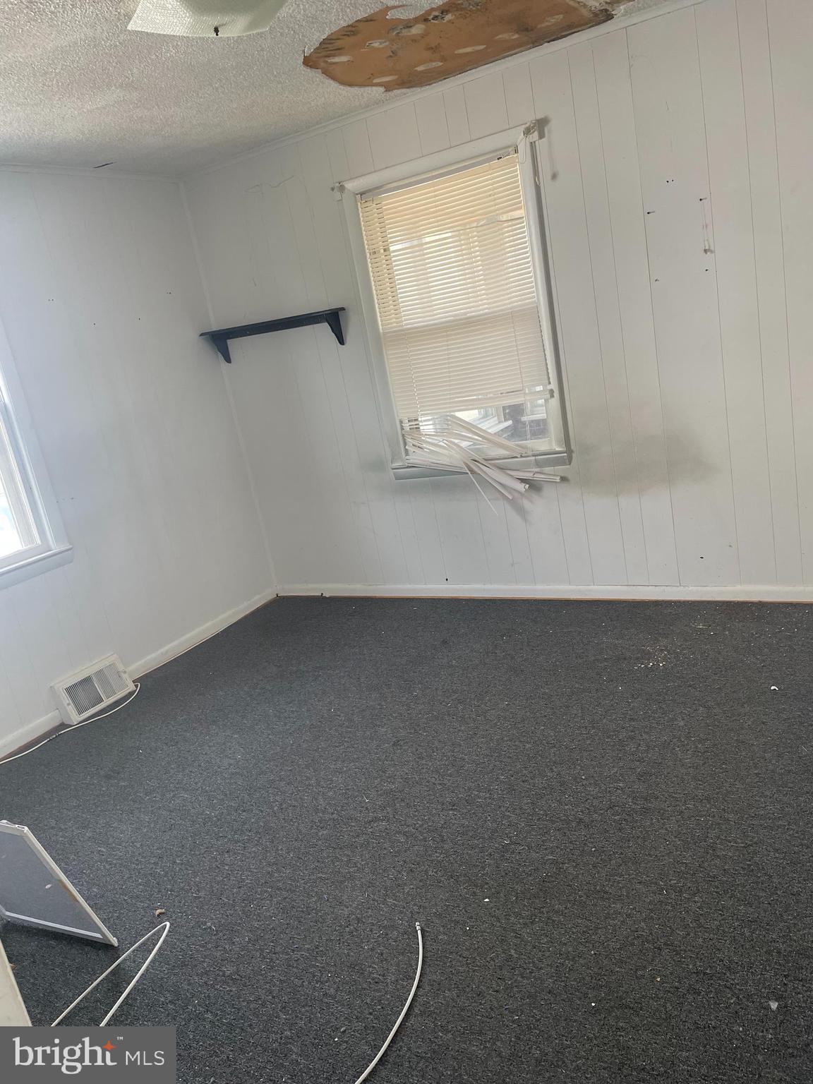 GRAY MANOR - Residential