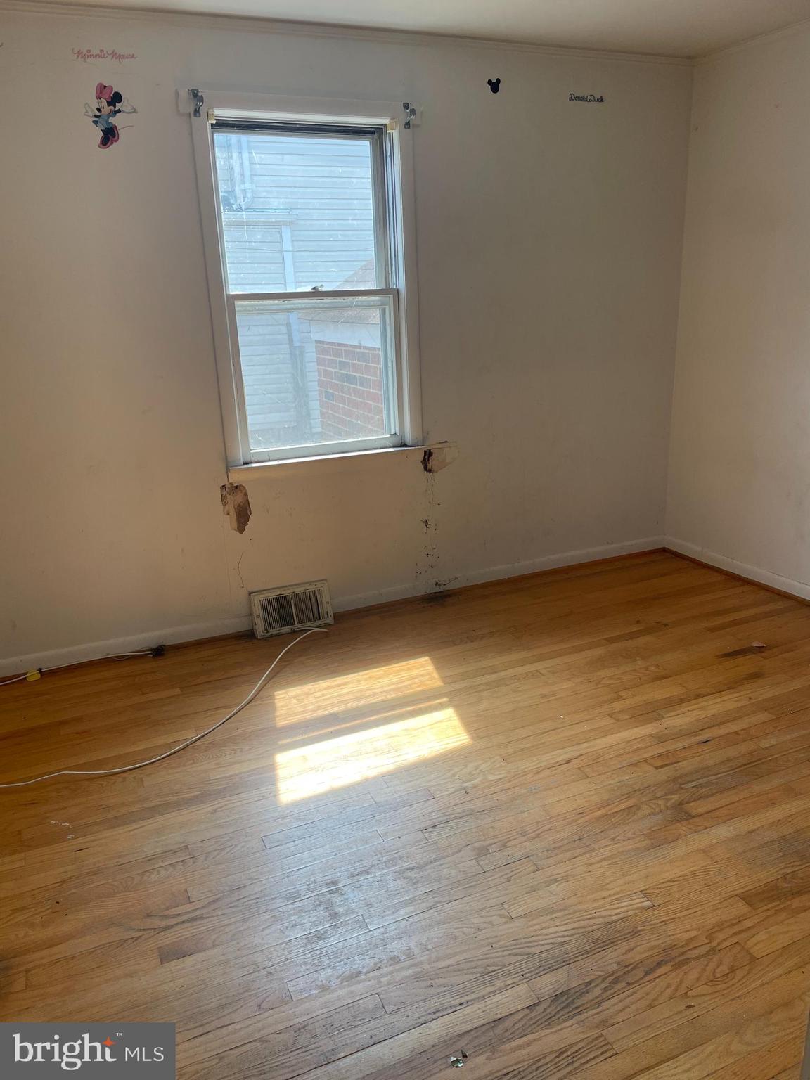 GRAY MANOR - Residential