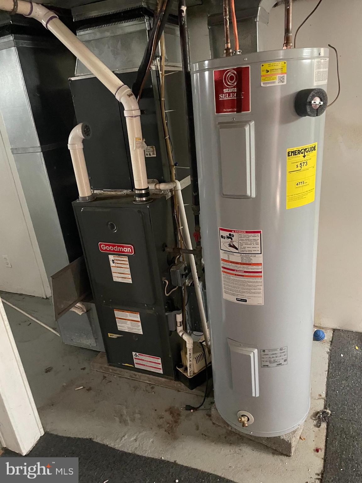 GRAY MANOR - Residential